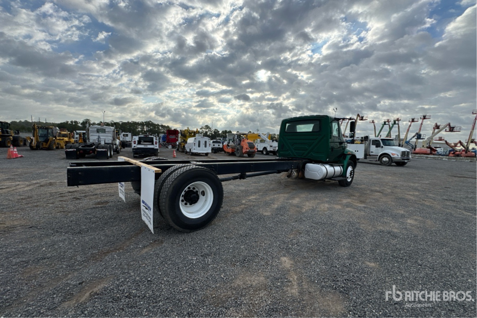 General Appearance with Imagen: esquina trasera derecha