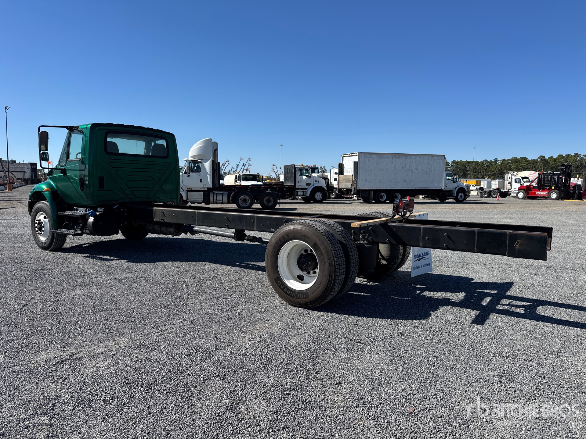 Aspect général with Image, coin arrière gauche