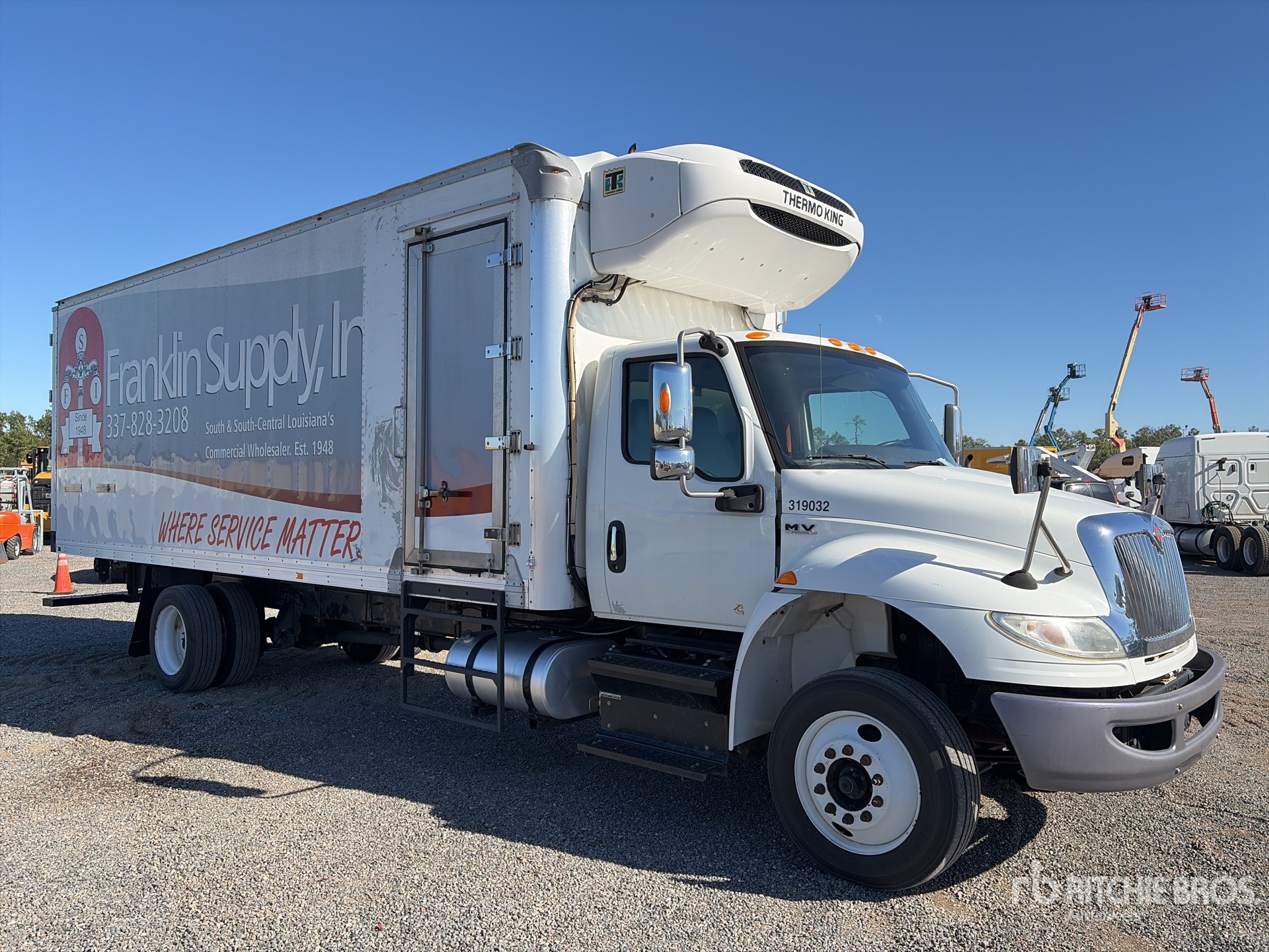 General Appearance with Picture, Right Front Corner