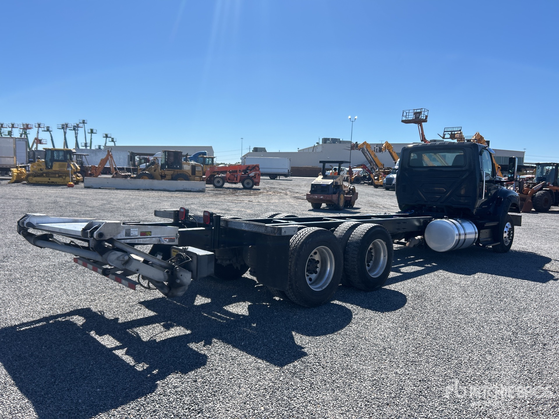 Aspect général with Image, coin arrière droit