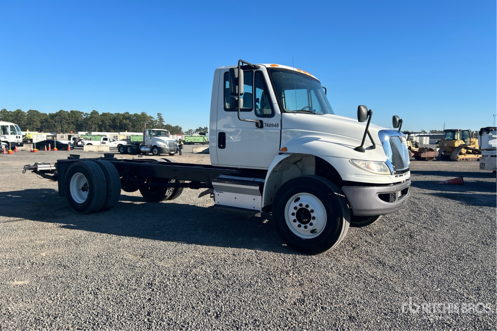 General Appearance with Bild, Ecke vorne rechts