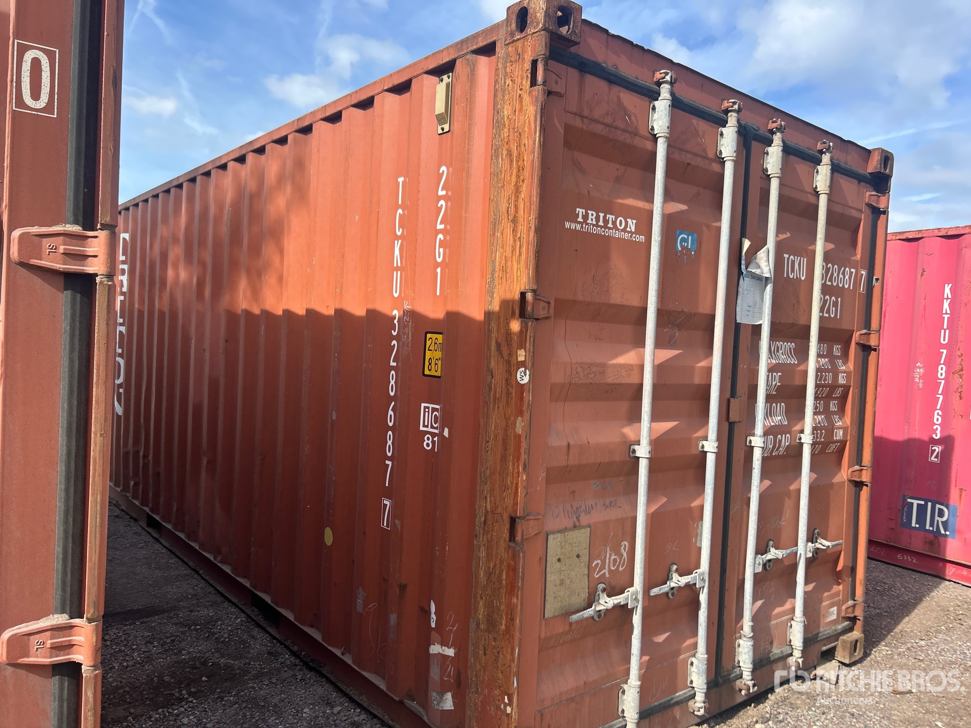 General Appearance with Picture, Right Front Corner