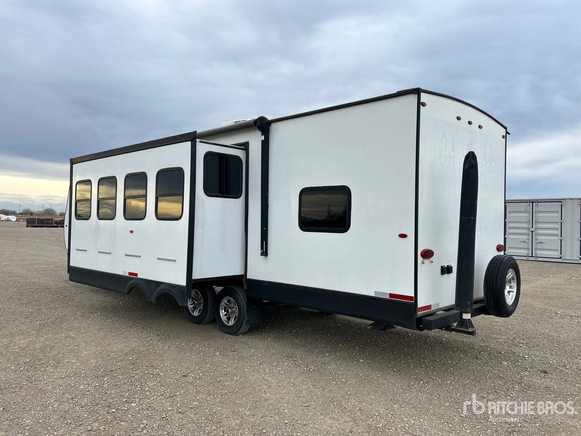 General Appearance with Image, coin arrière gauche