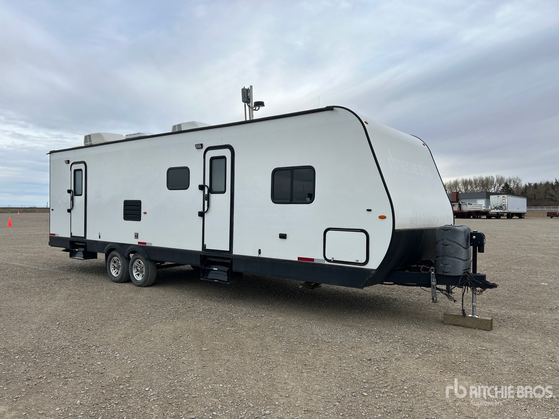 General Appearance with Image, coin avant droit