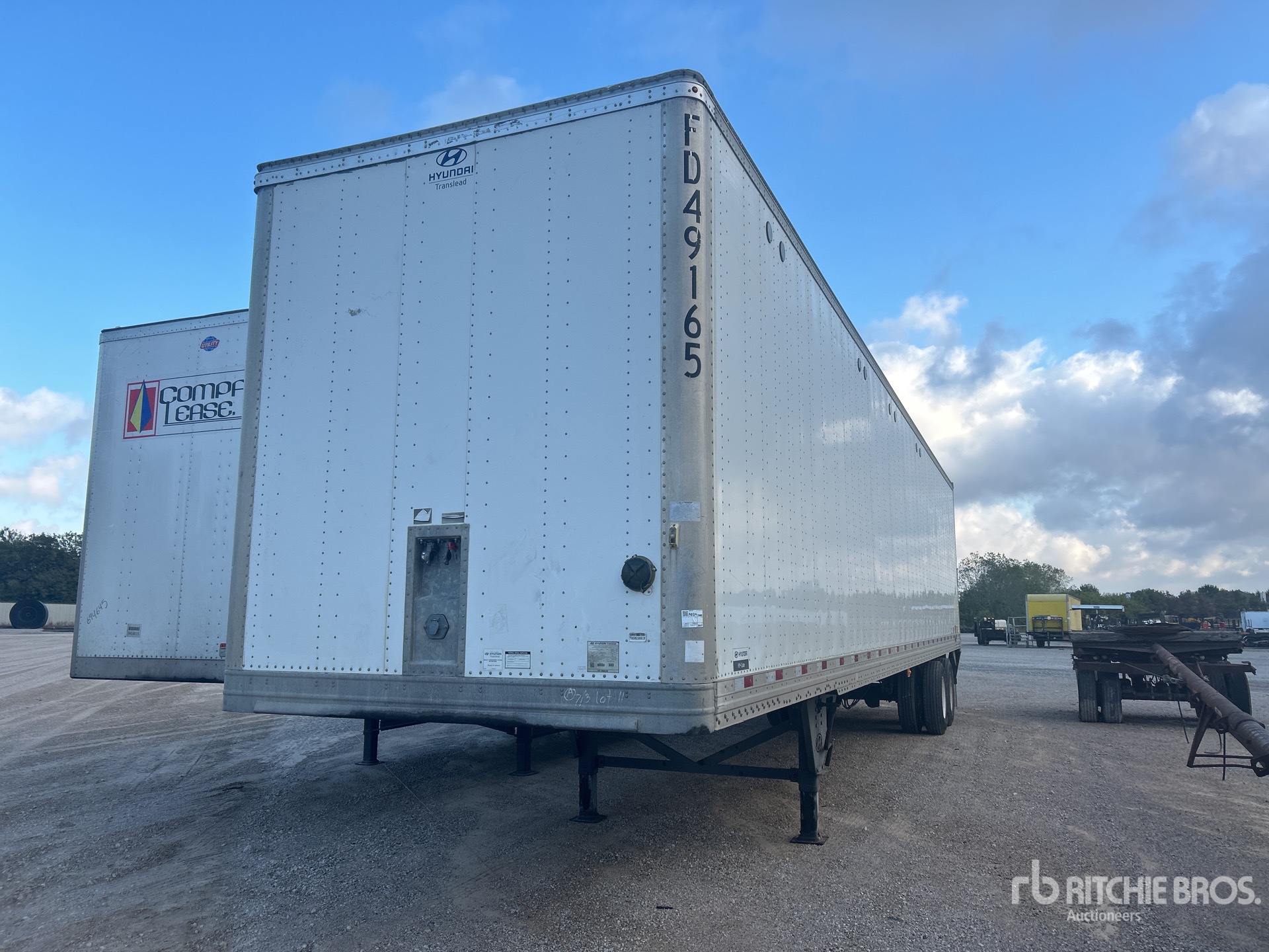 Aspect général with Image, coin avant gauche