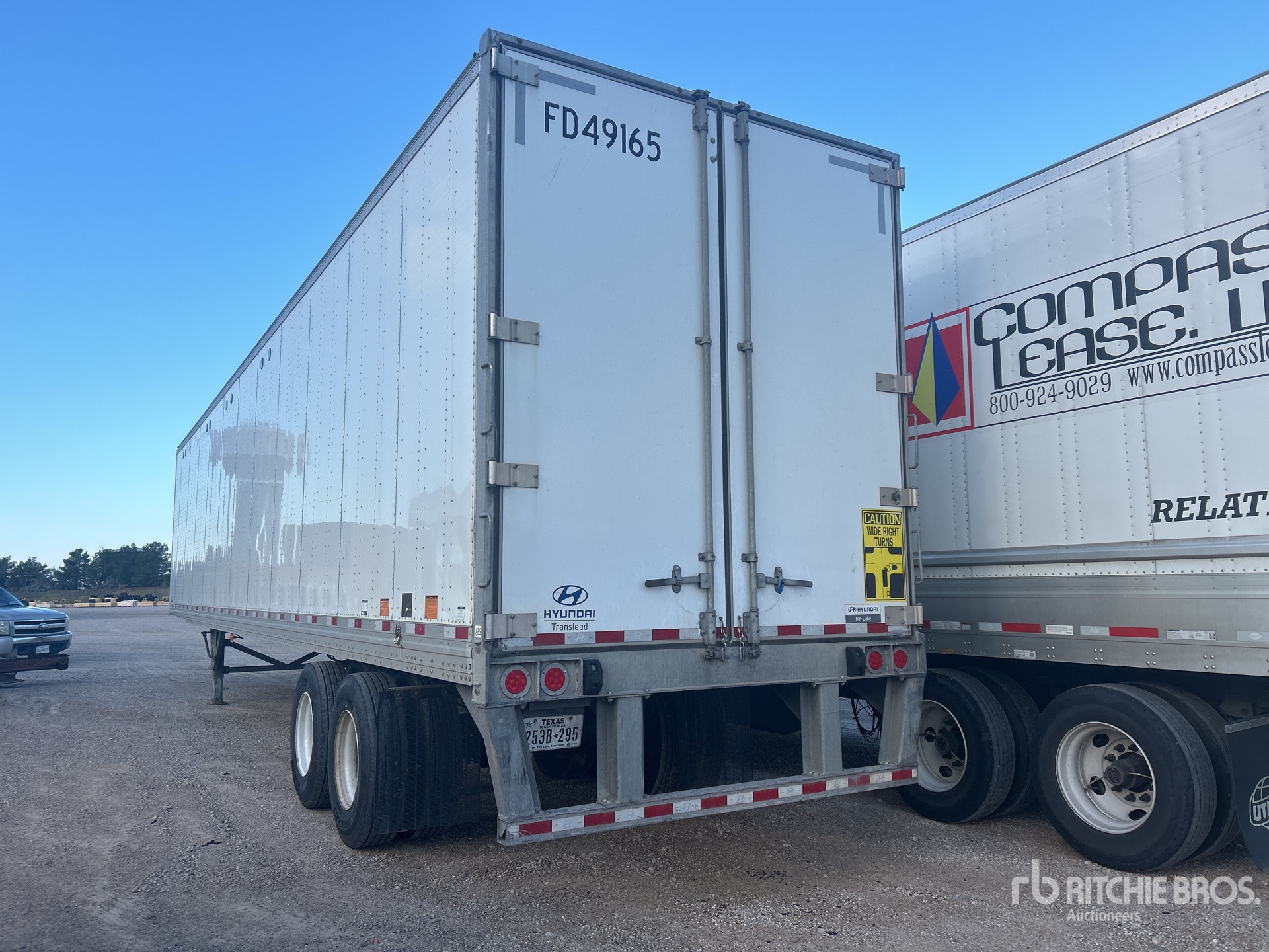 Aspect général with Image, coin arrière gauche