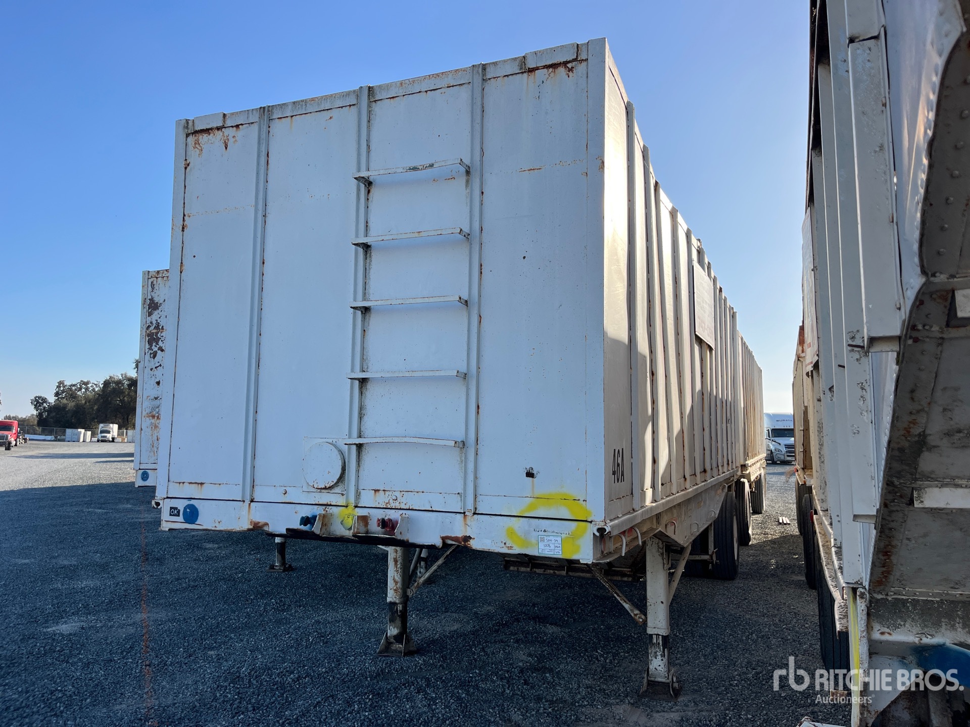 Aspect général with Image, coin avant gauche