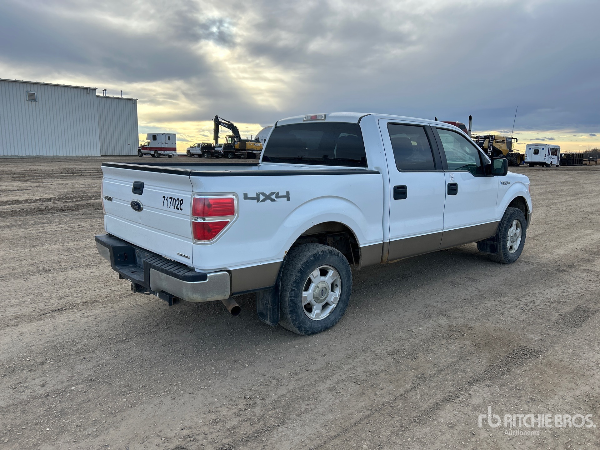 General Appearance with Picture, Right Rear Corner