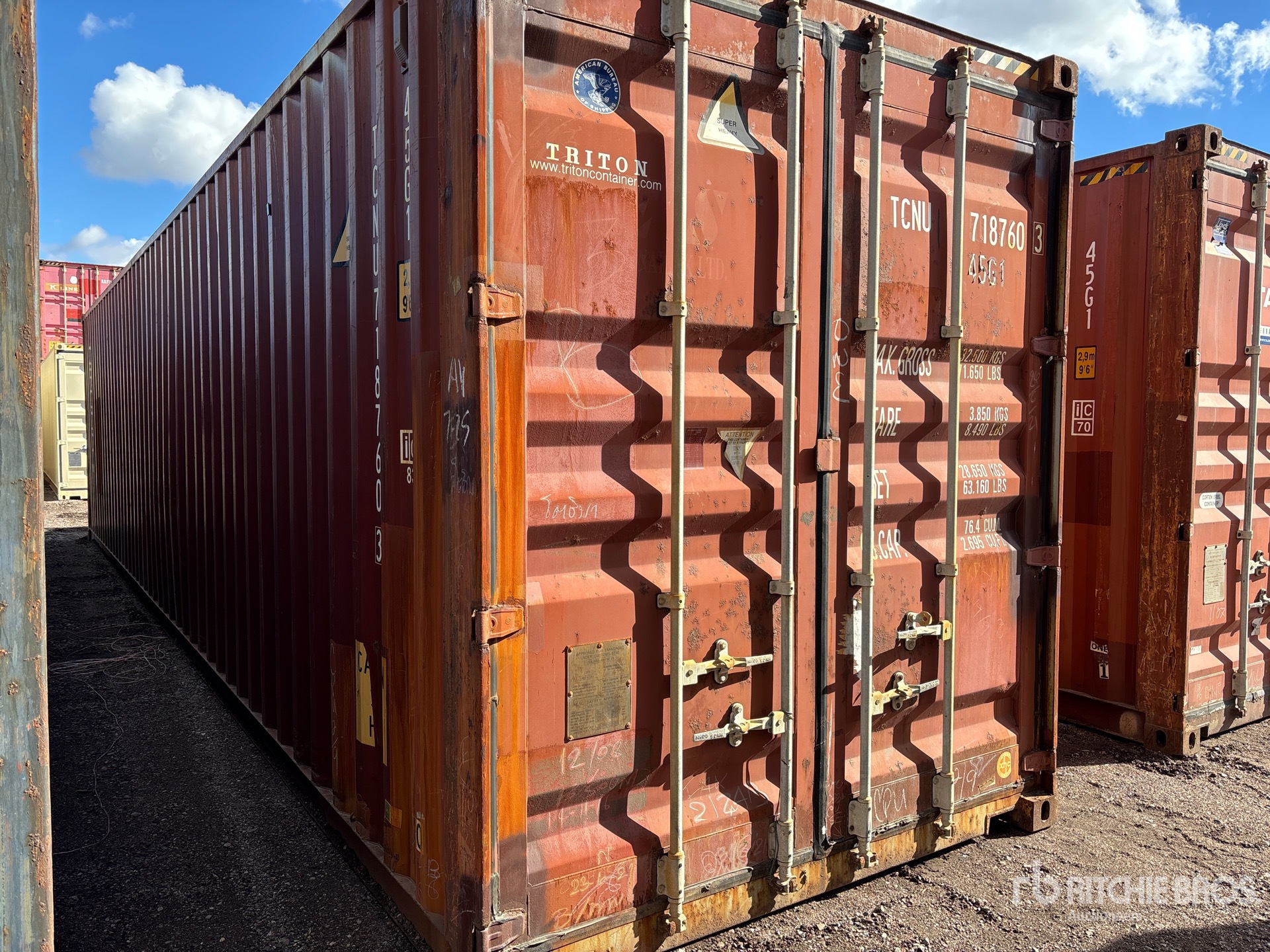 General Appearance with Picture, Right Front Corner