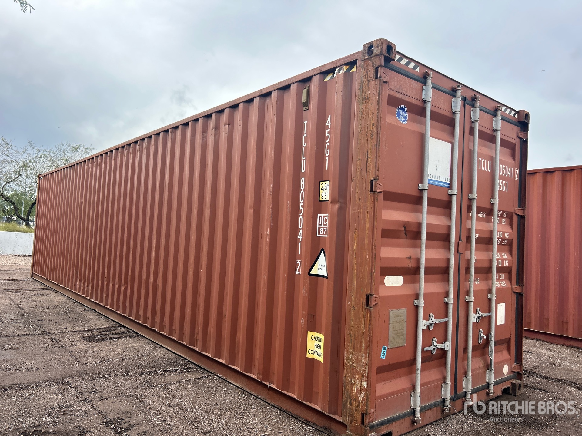 General Appearance with Picture, Right Front Corner