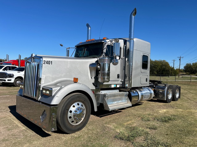 2024 Kenworth W900 6x4 T/A Sleeper Truck Tractor 2024 Kenworth W900 6x4 T/A Sleeper Truck Tractor