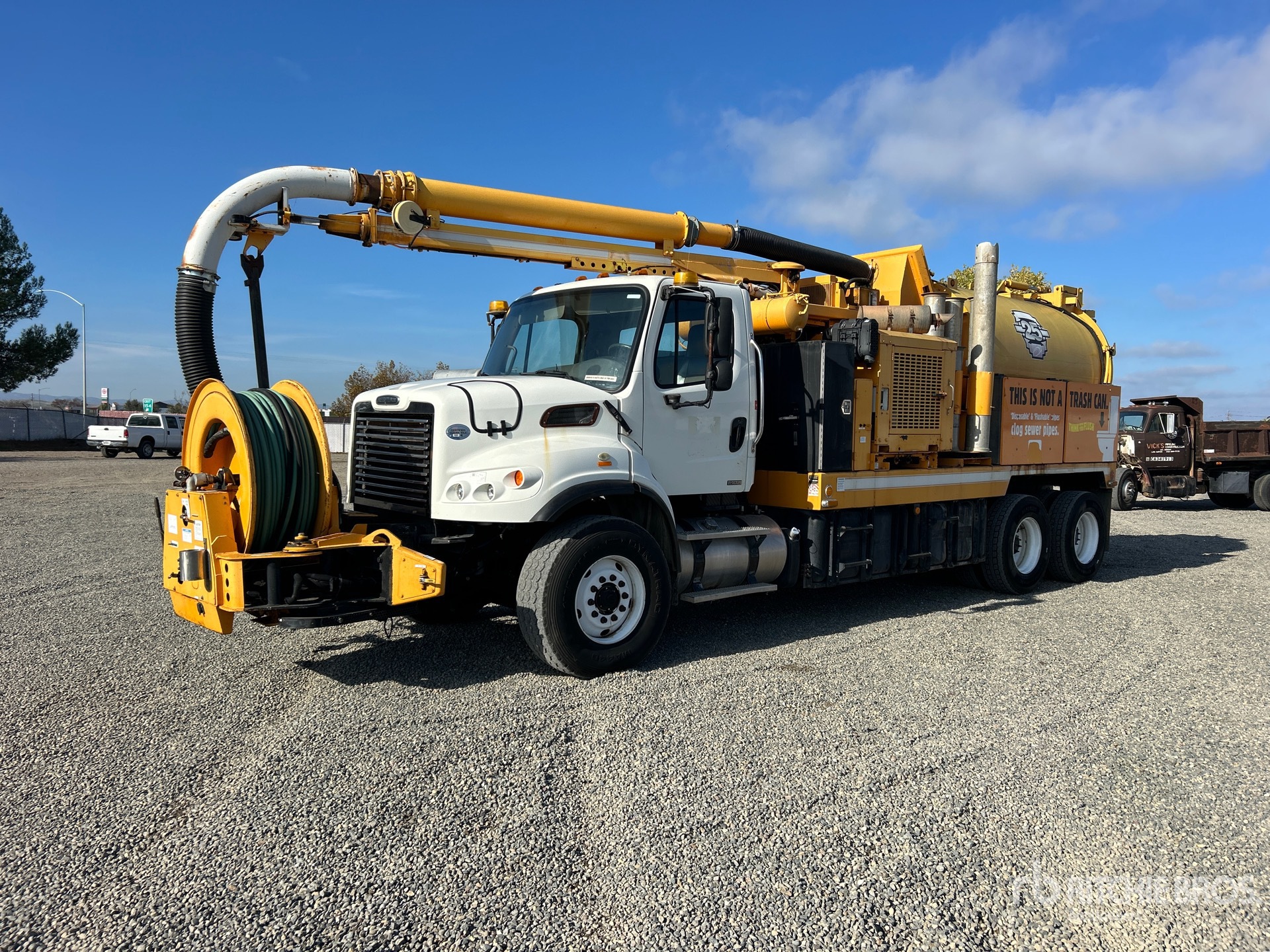 Aspect général with Image, coin avant gauche
