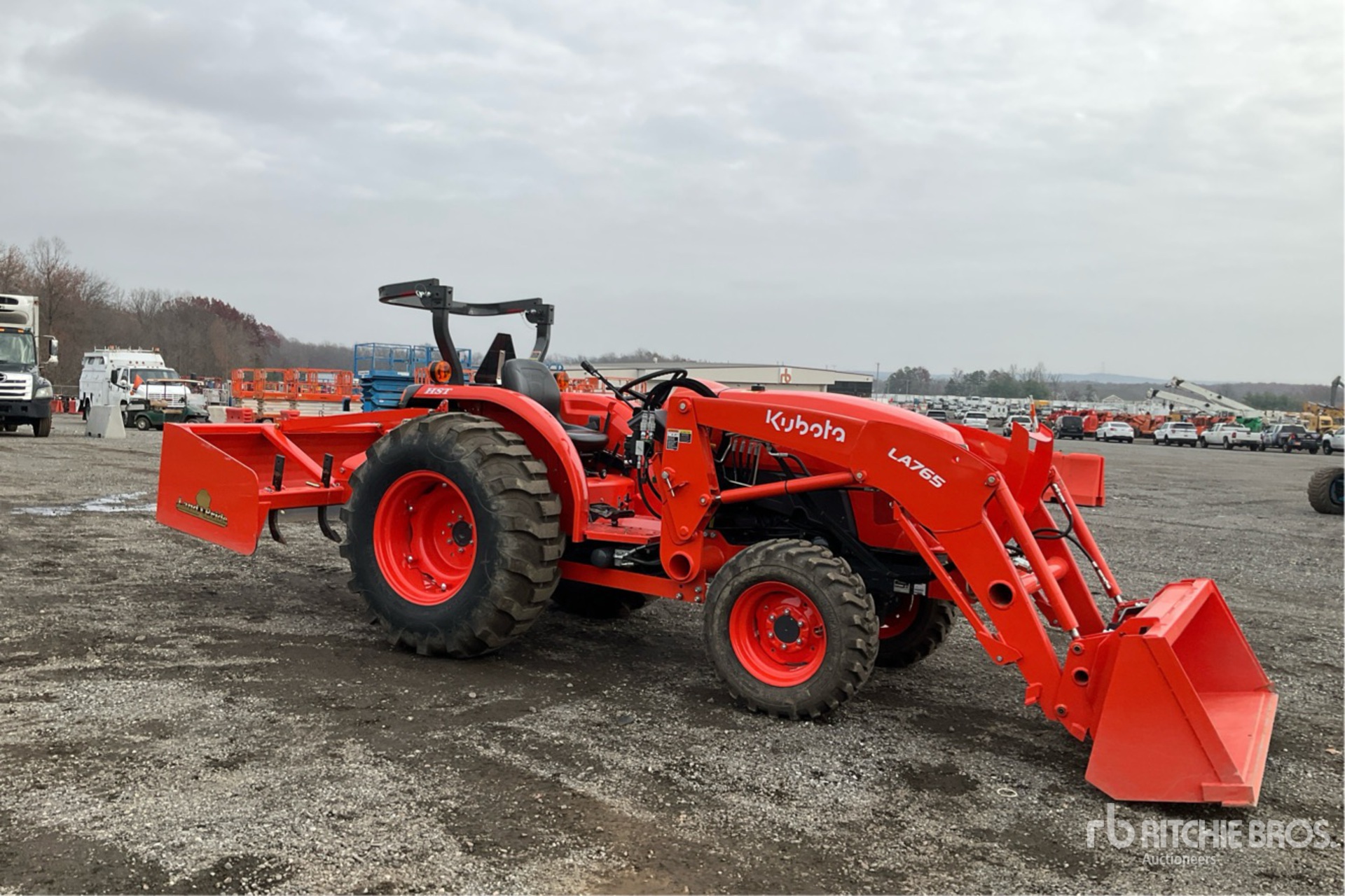 General Appearance with Picture, Right Front Corner