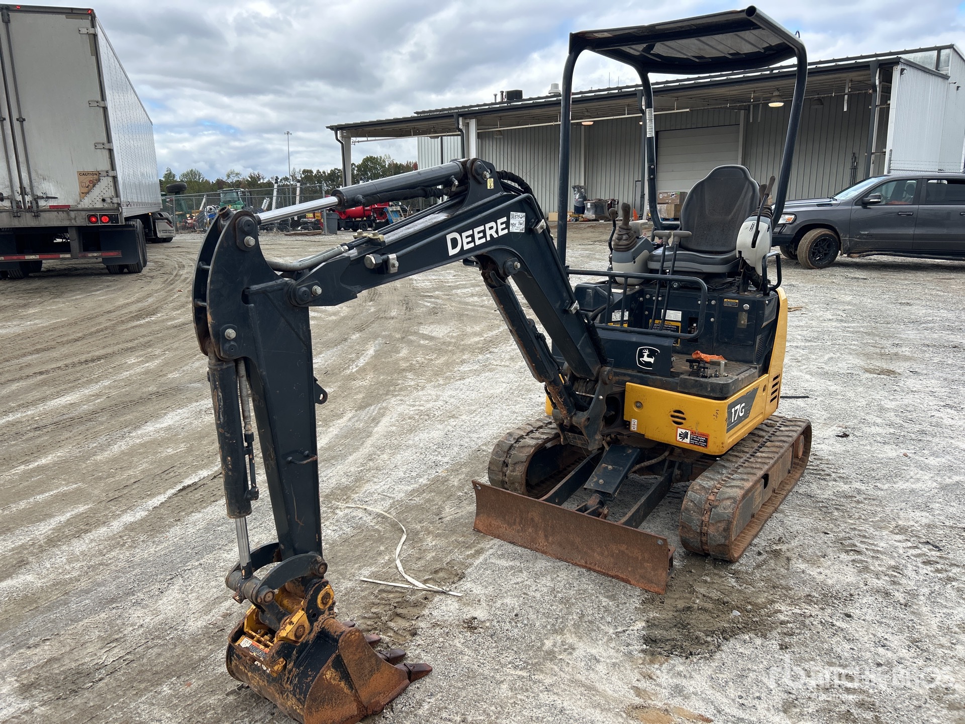 General Appearance with Picture, Left Front Corner