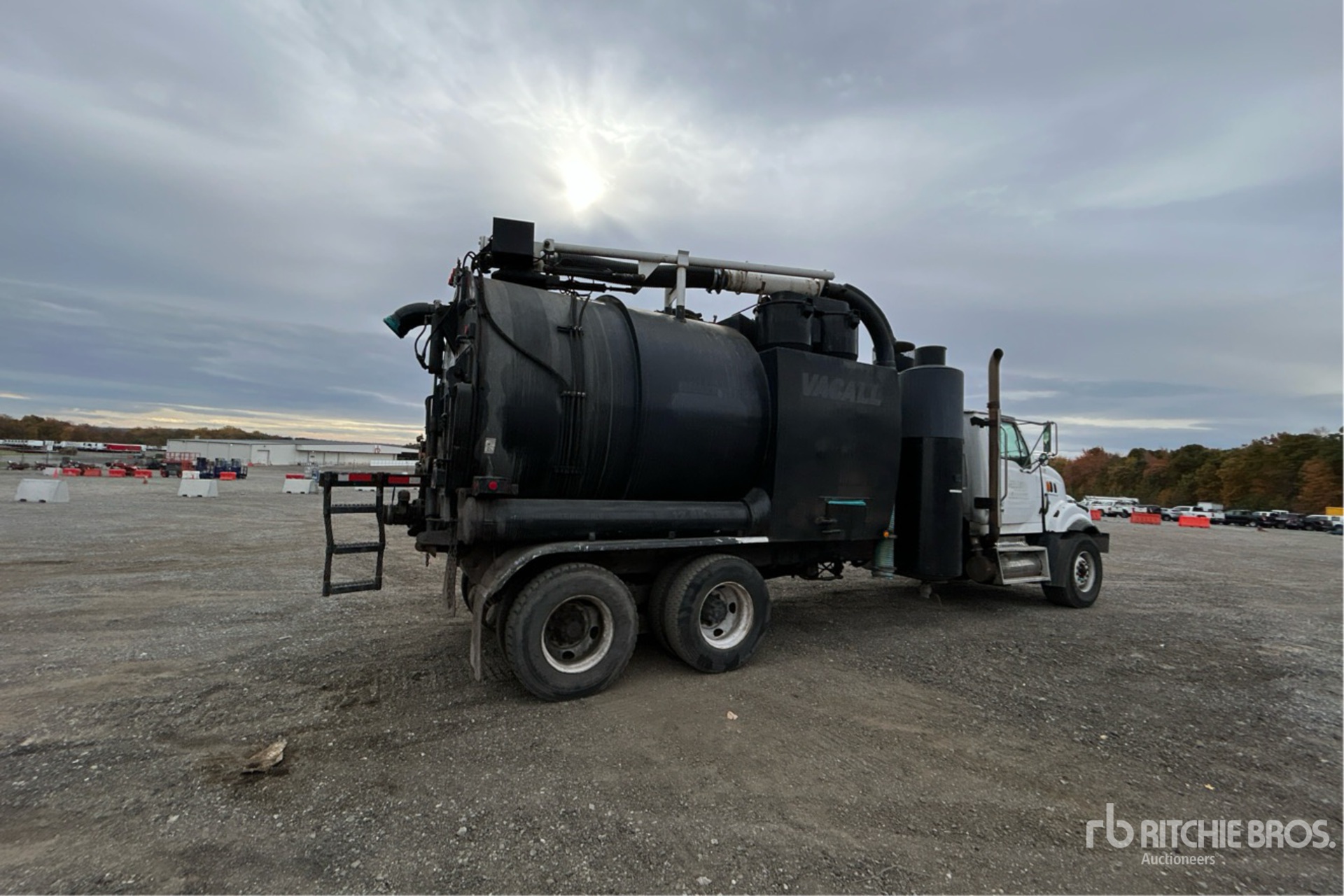 General Appearance with Imagen: esquina trasera derecha