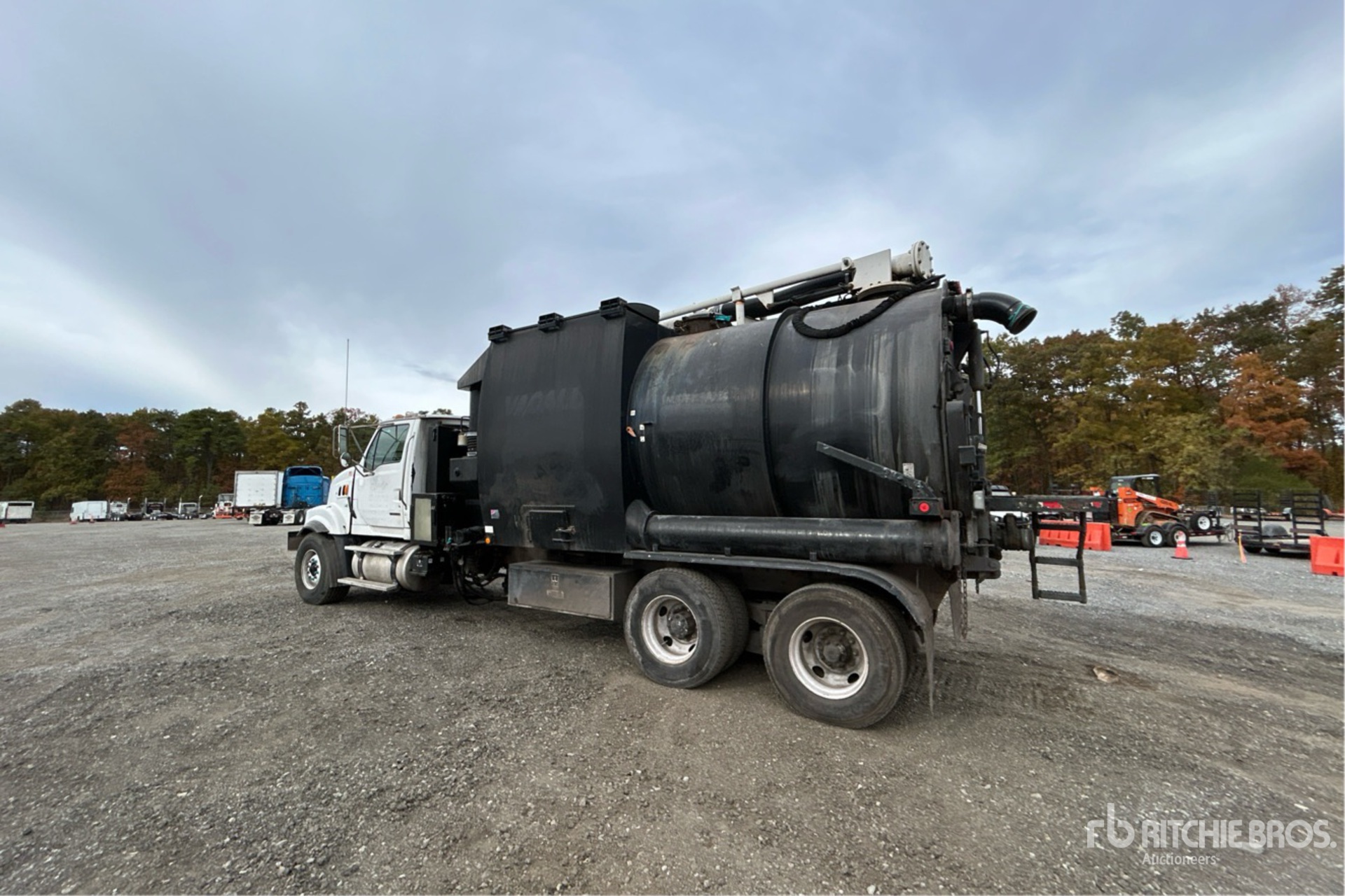 General Appearance with Imagen: esquina trasera izquierda