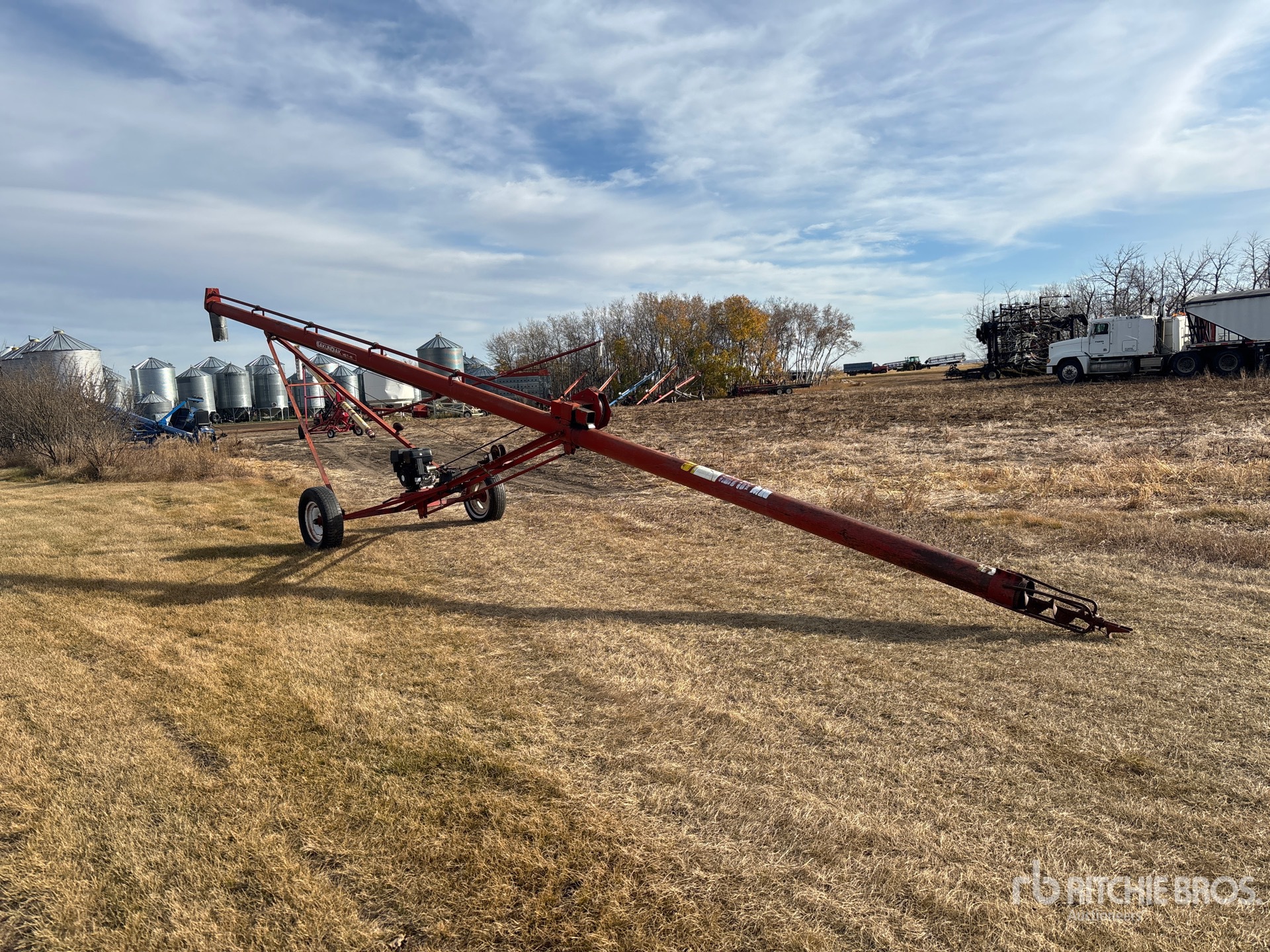 General Appearance with Bild, Ecke vorne rechts