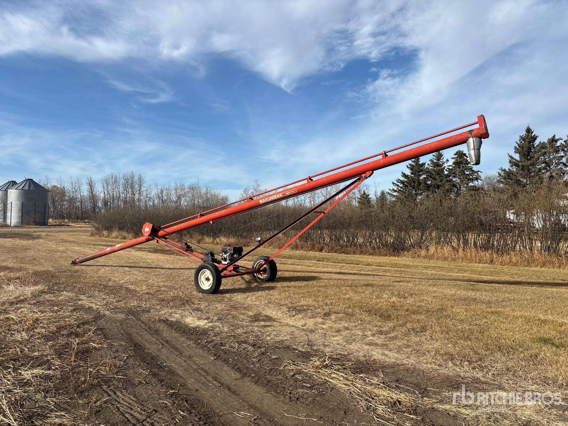 General Appearance with Bild, Ecke hinten links