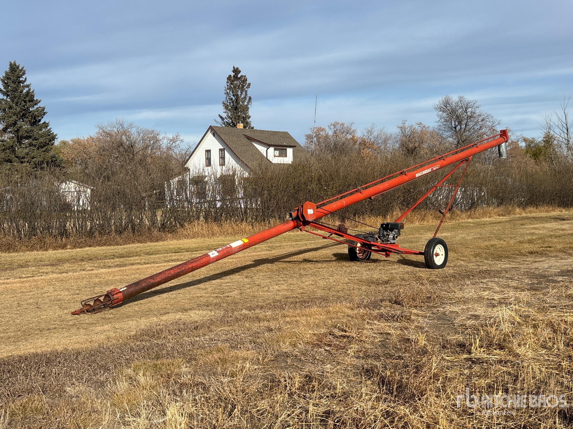 General Appearance with Bild, Ecke vorne links