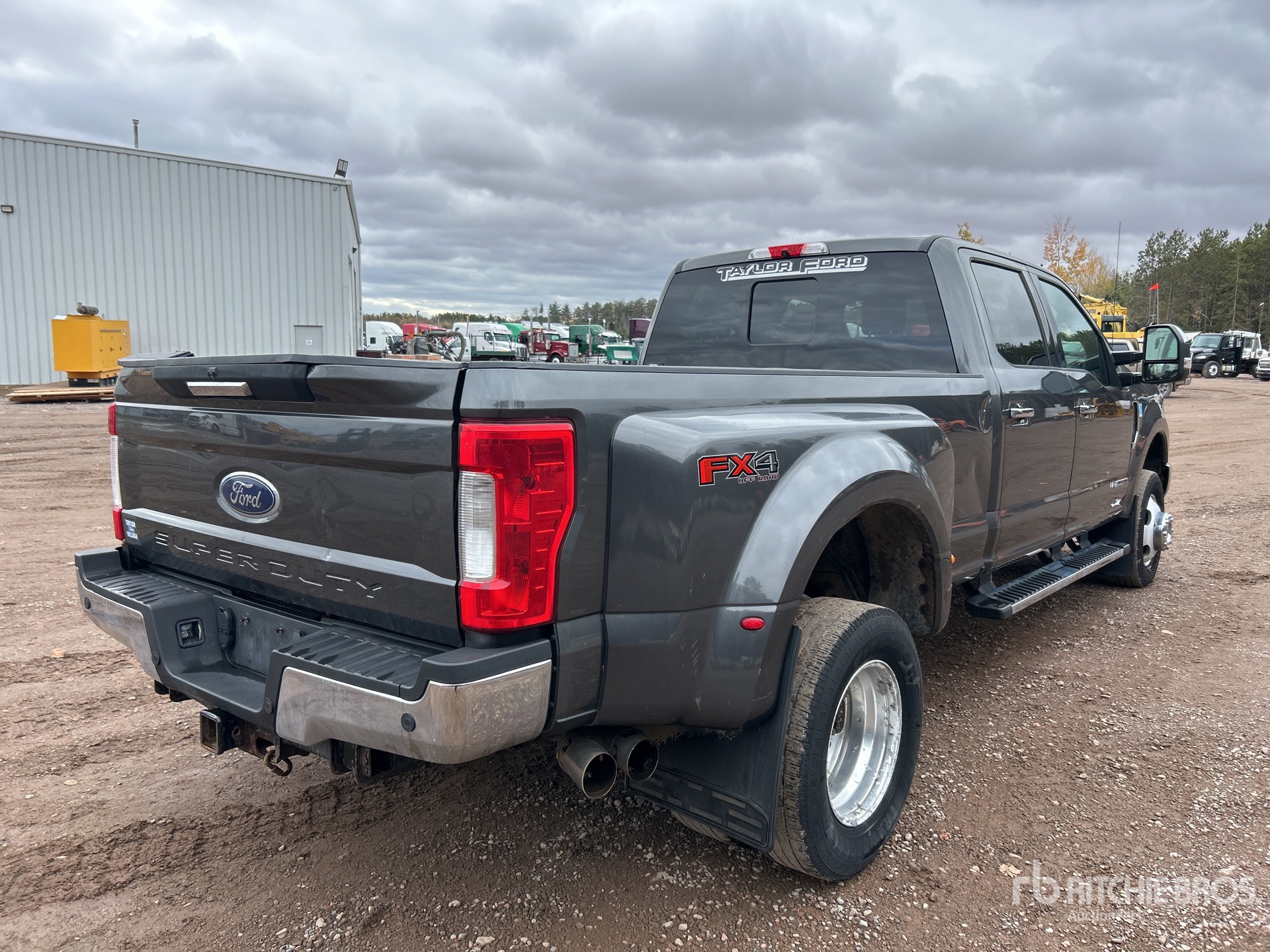 General Appearance with Image, coin arrière droit