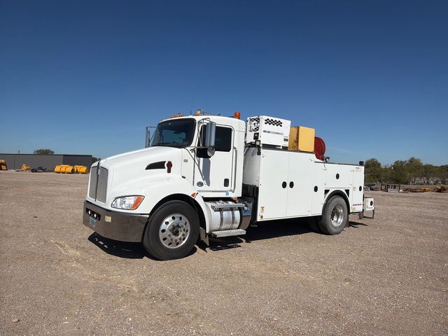2015 Kenworth T370 4x2 Service Truck
