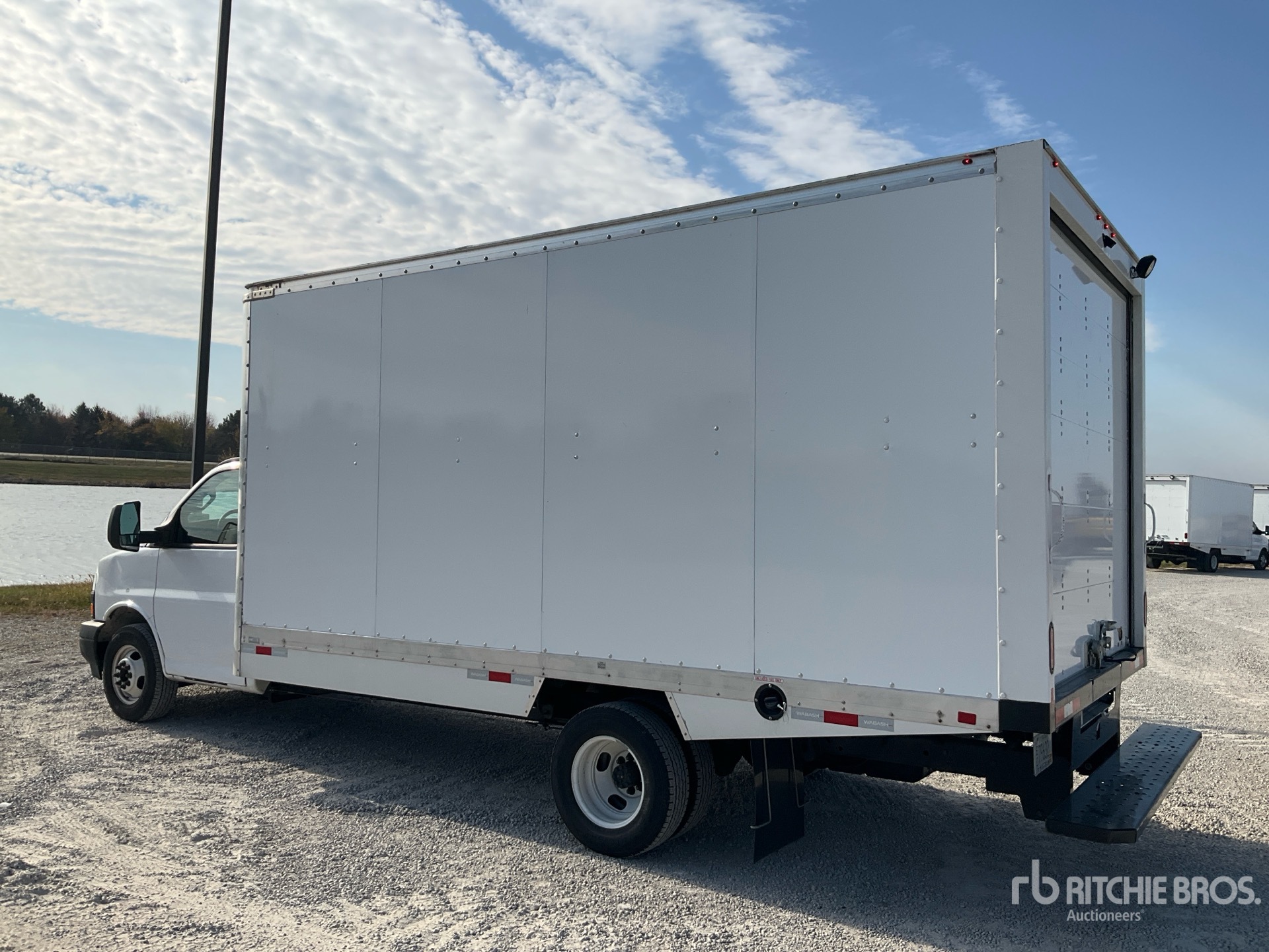 General Appearance with Imagen: esquina trasera izquierda