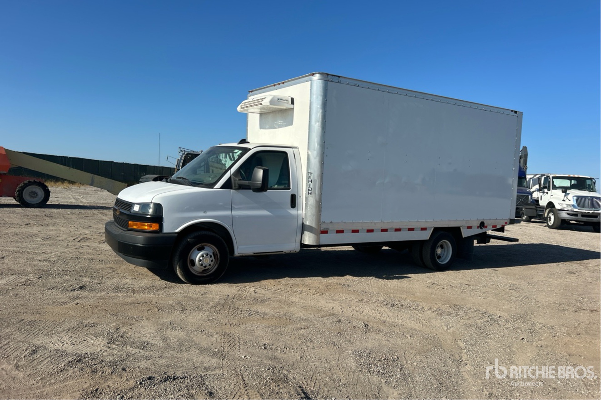 Aspect général with Image, coin avant gauche