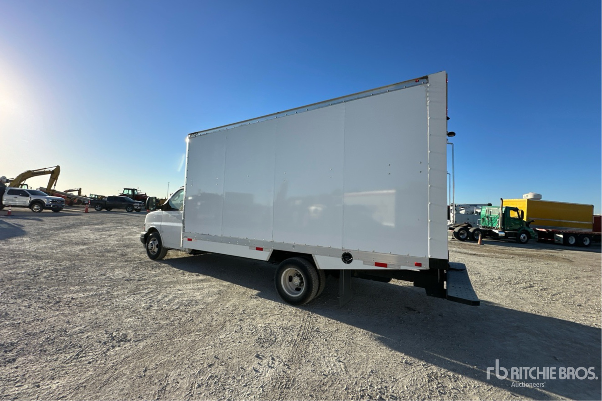 General Appearance with Picture, Left Rear Corner