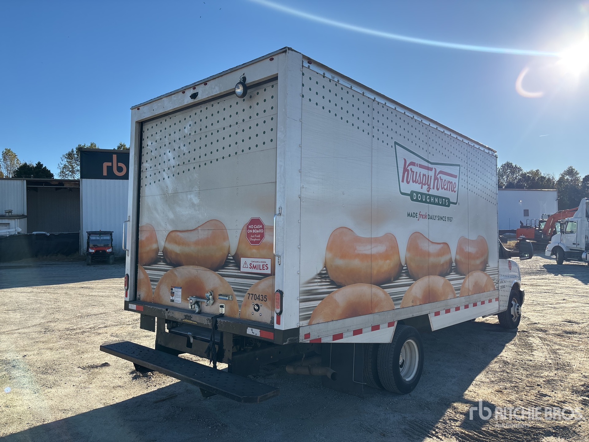 General Appearance with Foto, angolo anteriore sinistro