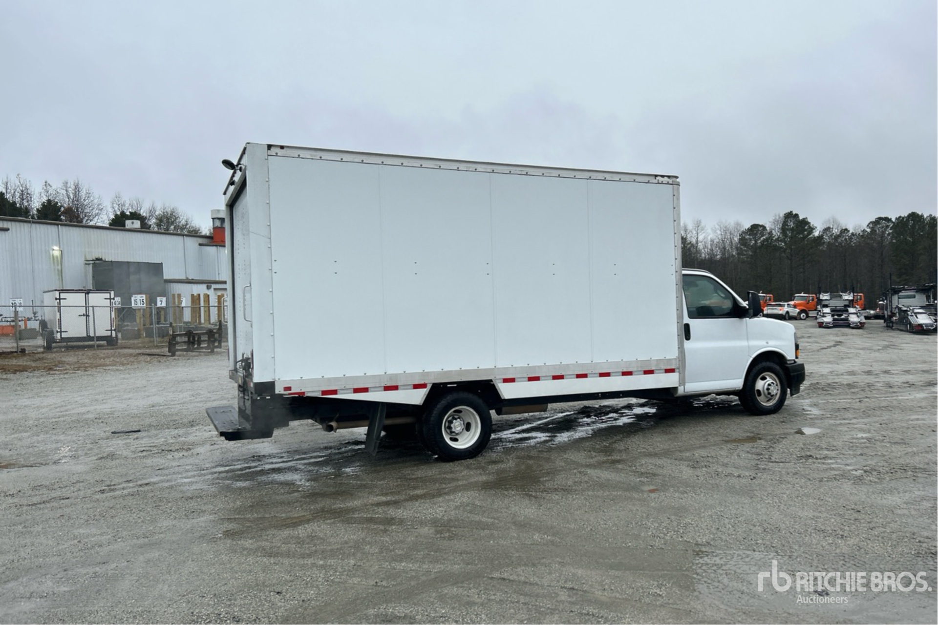 General Appearance with Picture, Right Rear Corner