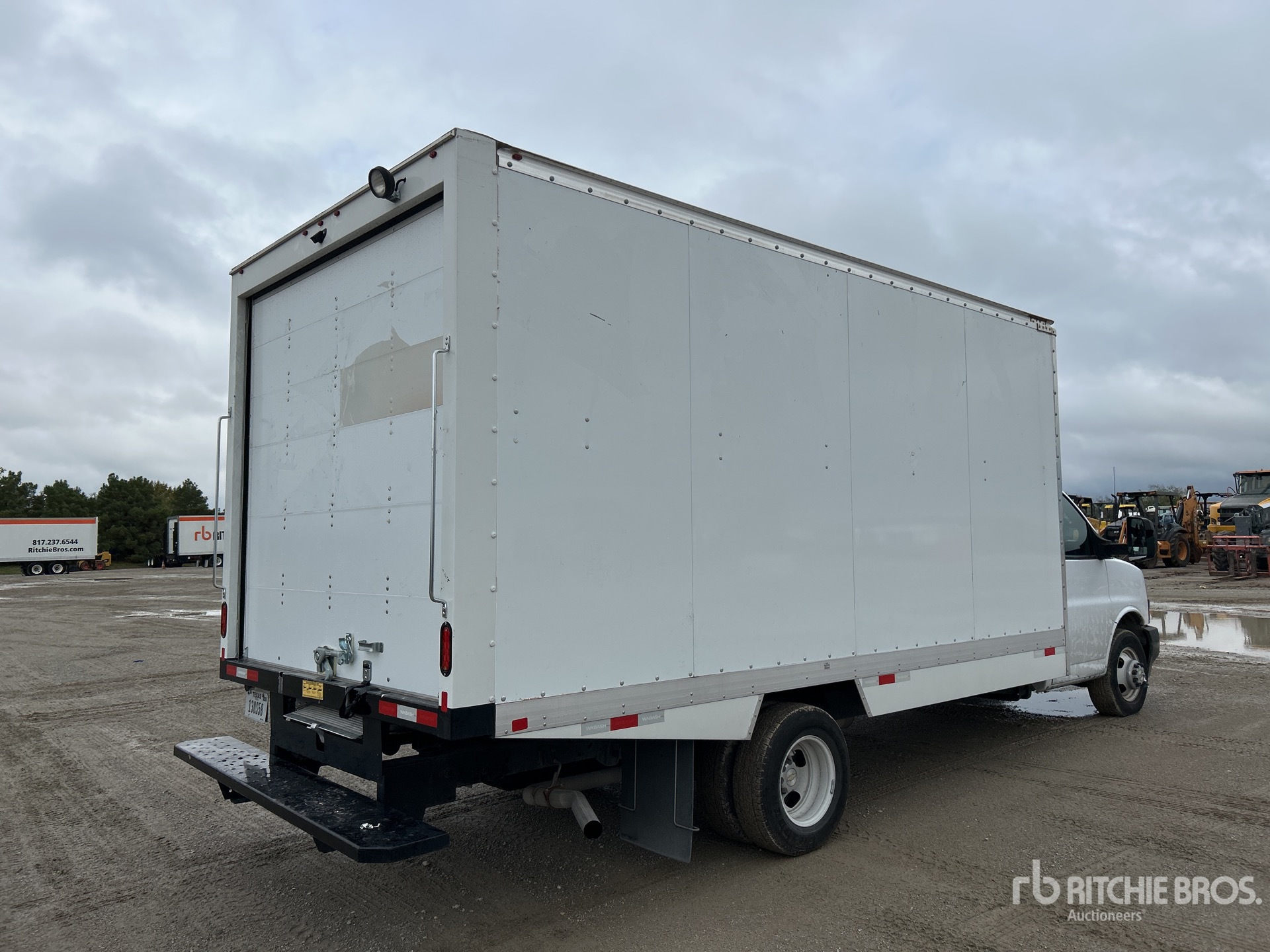 General Appearance with Picture, Right Rear Corner