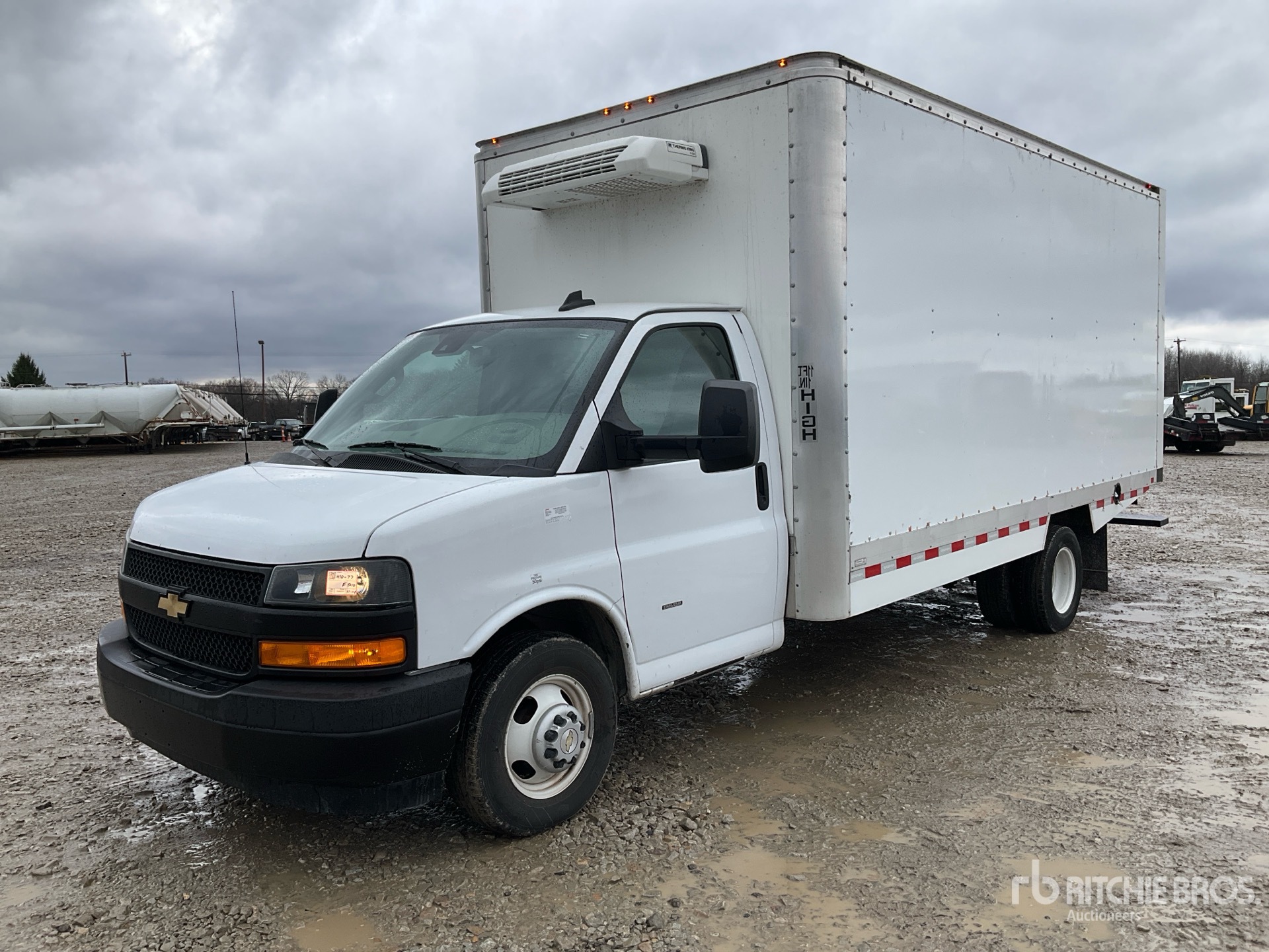 General Appearance with Picture, Left Front Corner