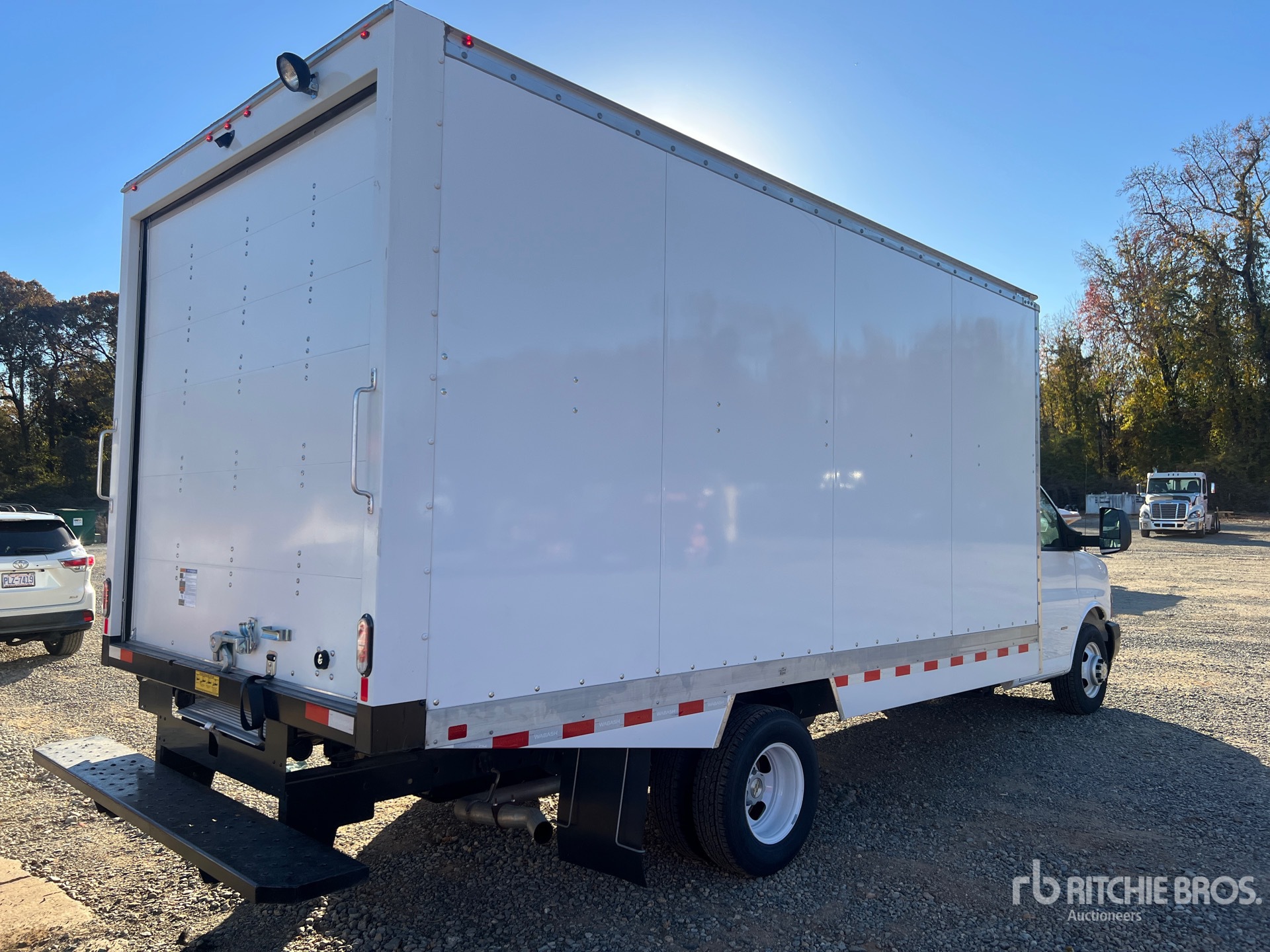 General Appearance with Imagen: esquina trasera derecha