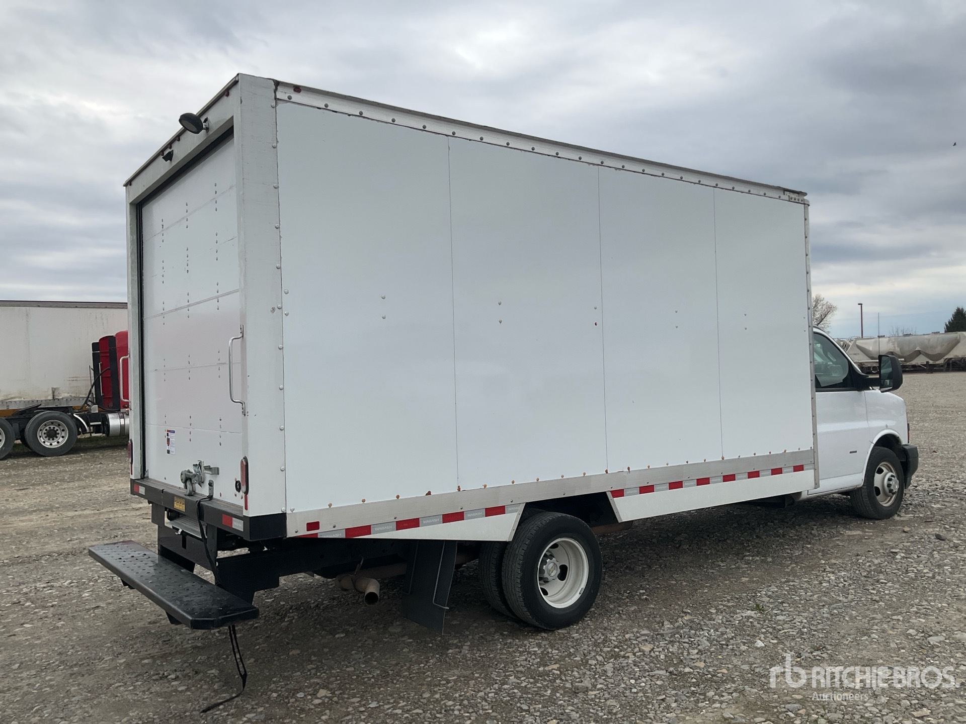 General Appearance with Picture, Right Rear Corner