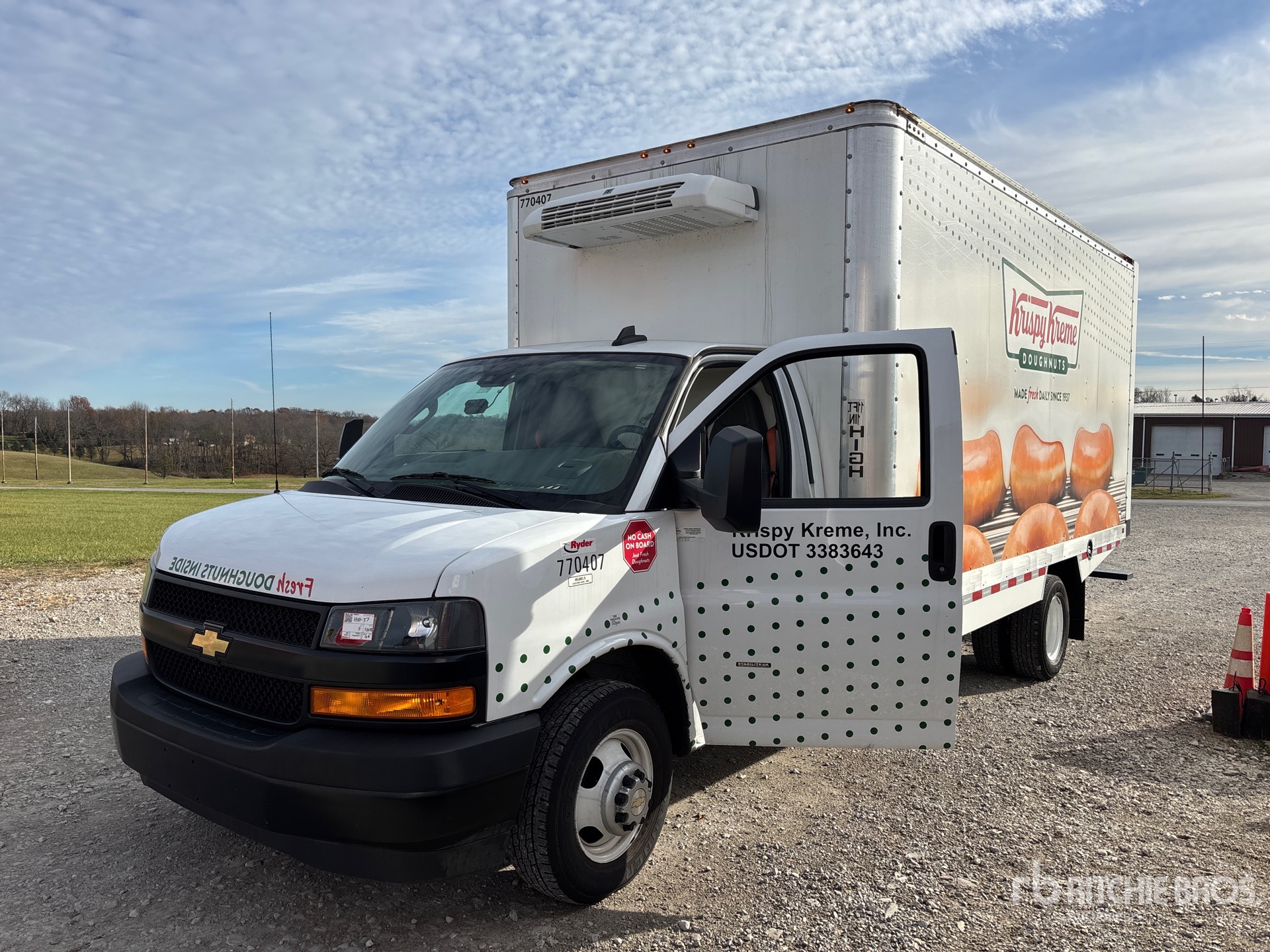 General Appearance with Bild, Ecke vorne links