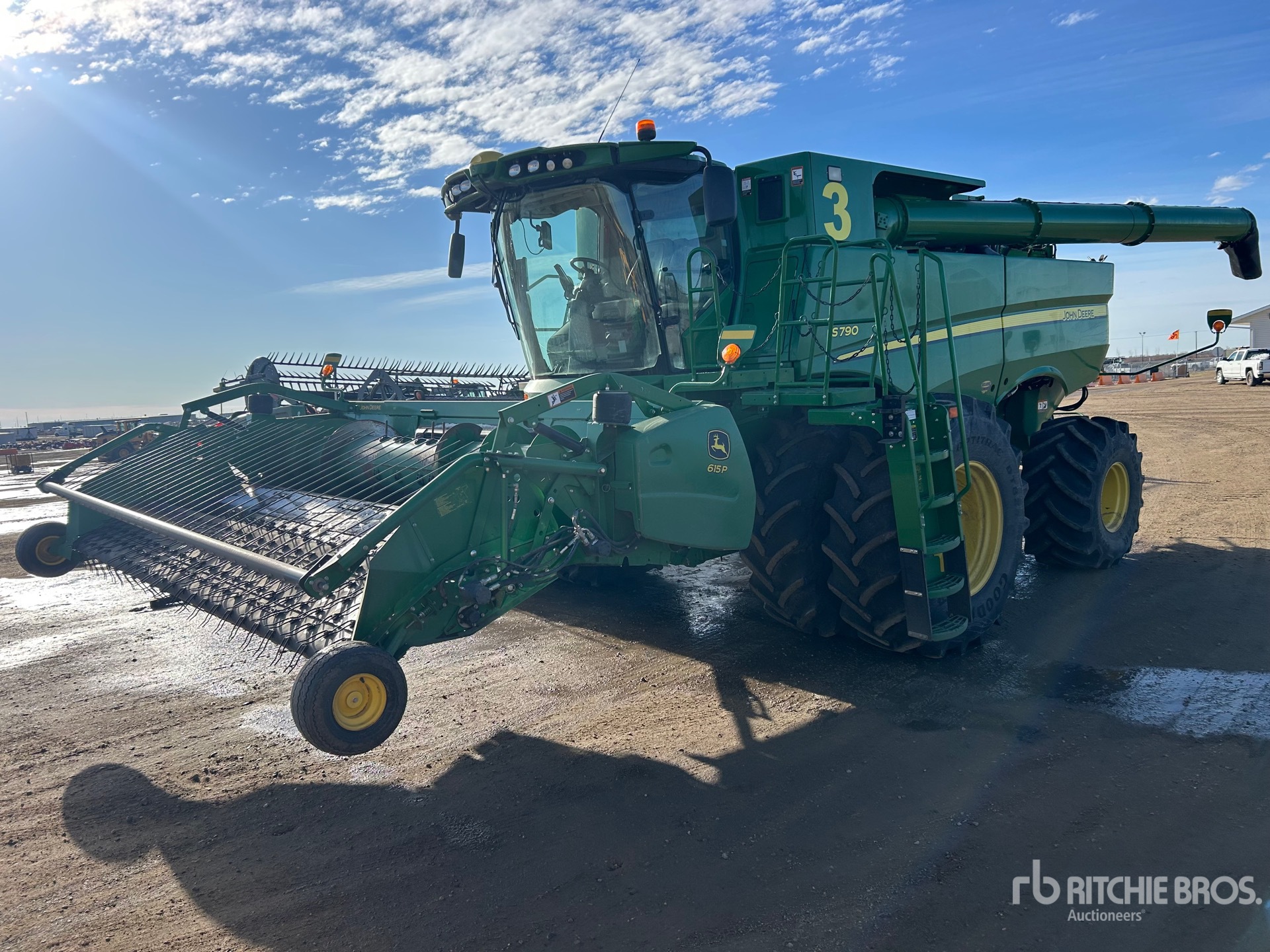 General Appearance with Picture, Left Front Corner