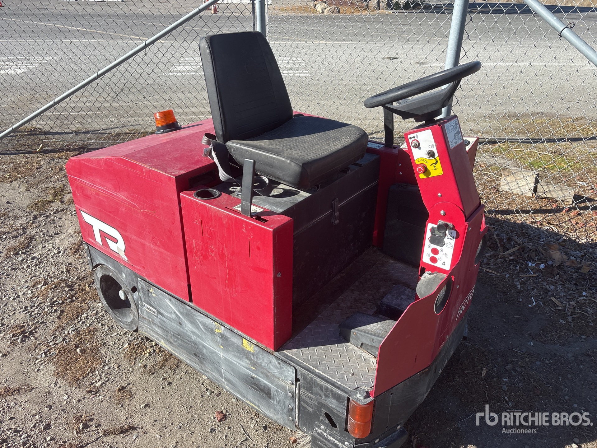 Aspect général with Image, coin avant droit