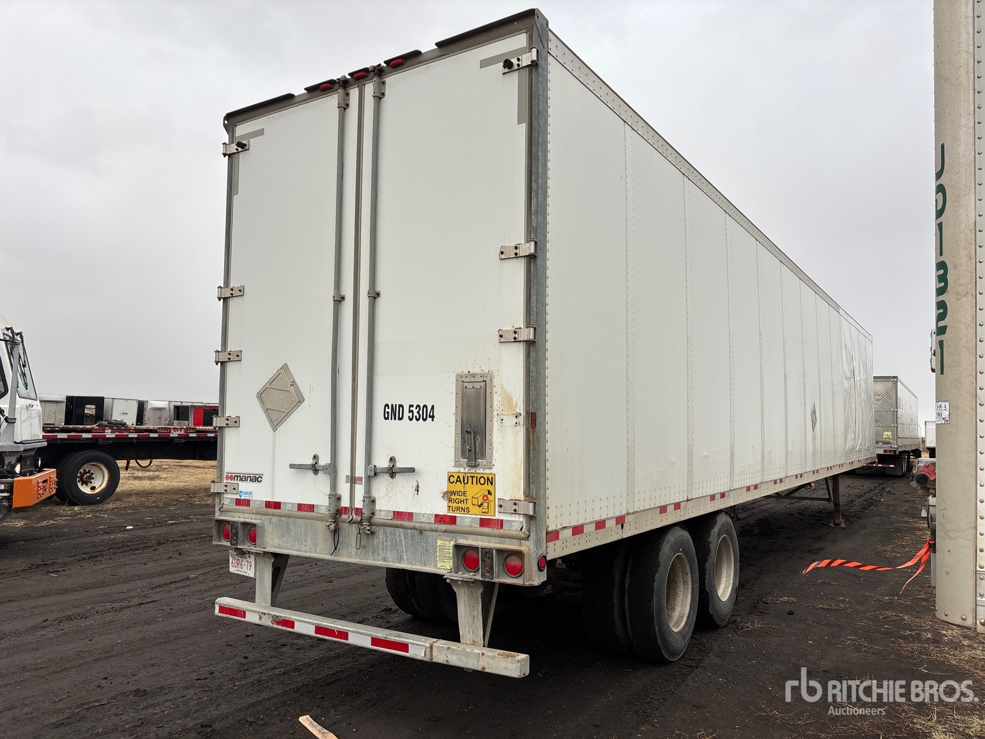 Aspect général with Image, coin arrière droit