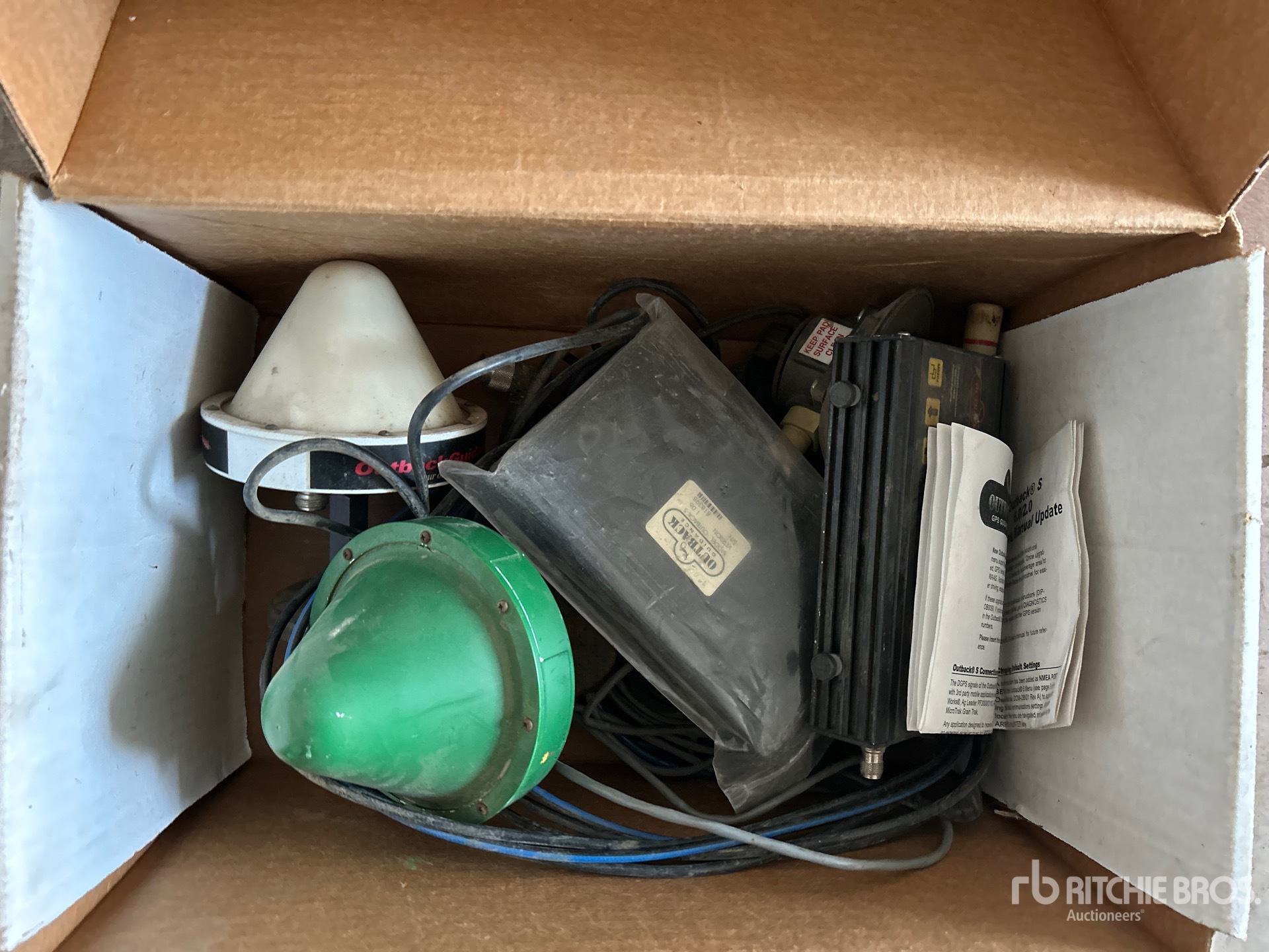 General Appearance with Bild, Ecke vorne links