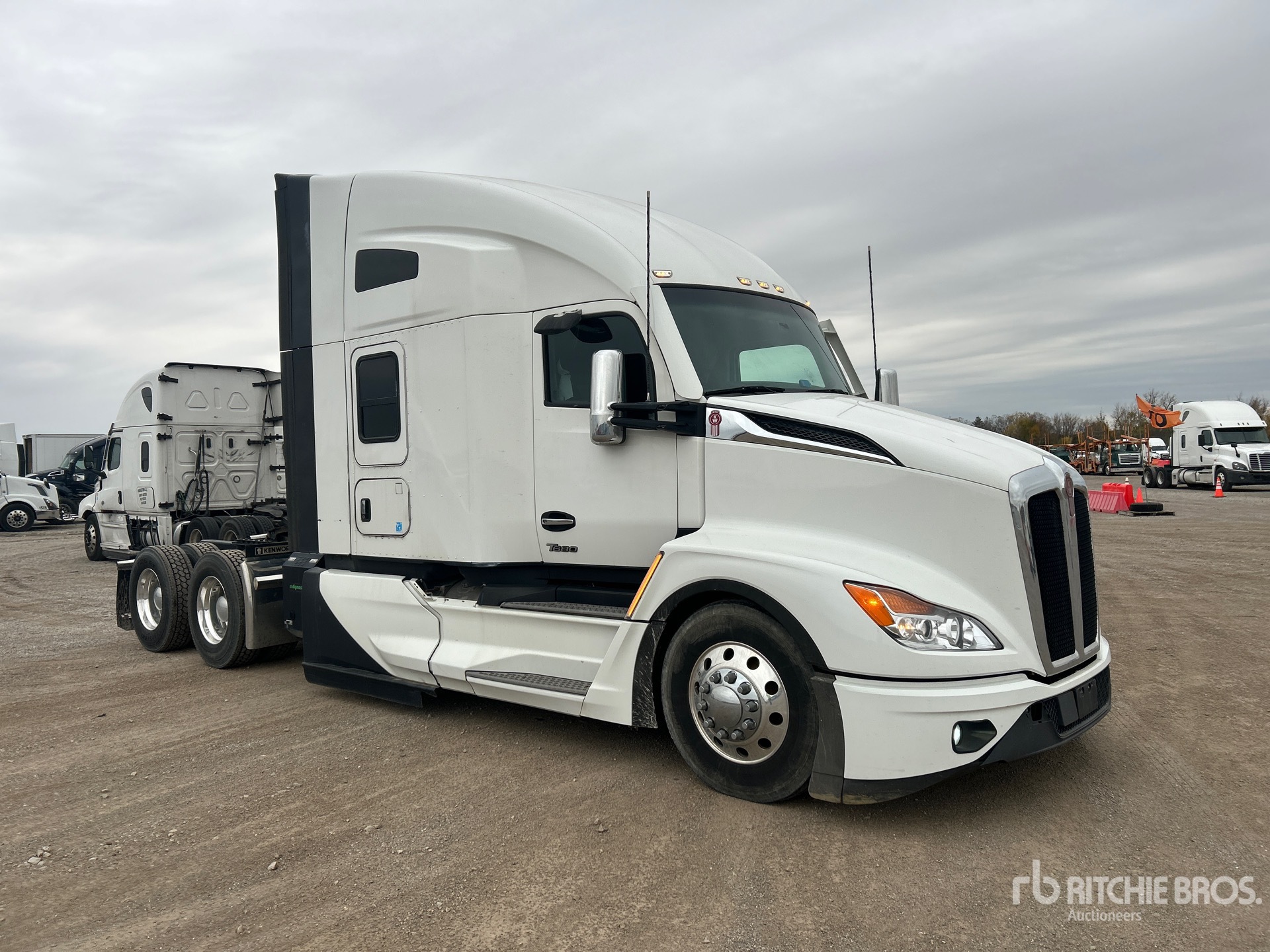 General Appearance with Picture, Right Front Corner