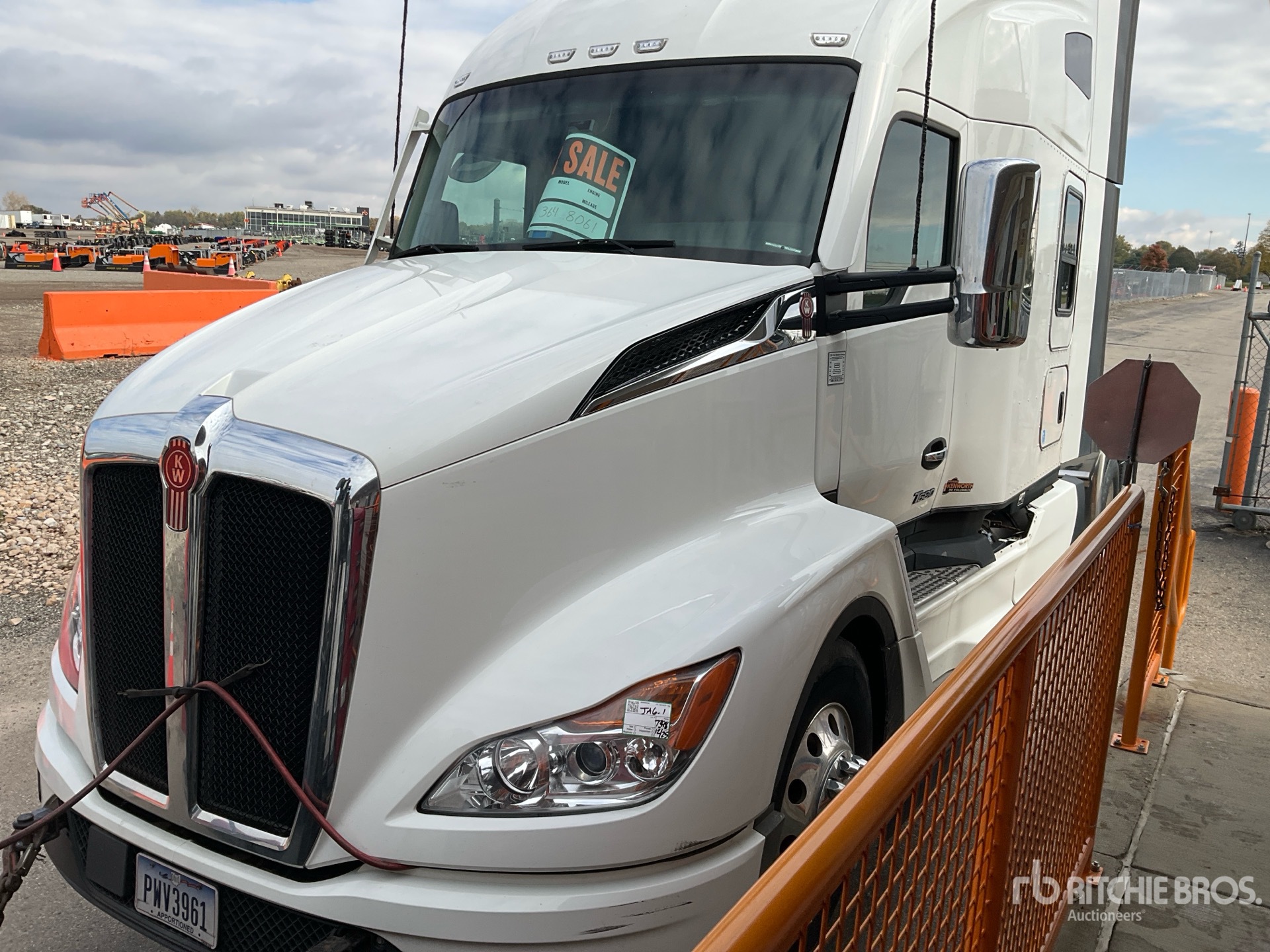 General Appearance with Featured Photo