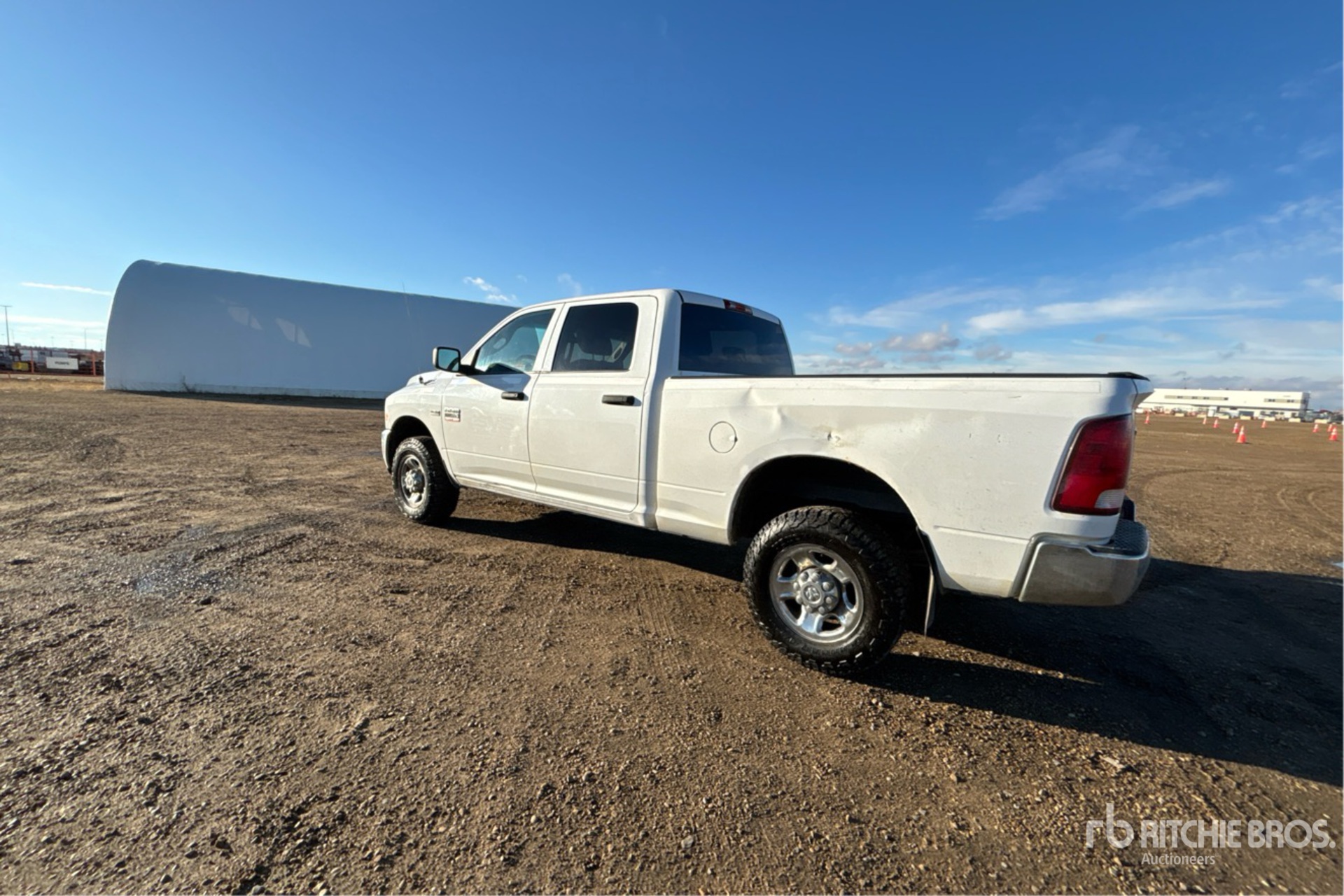 Aspect général with Image, coin arrière gauche