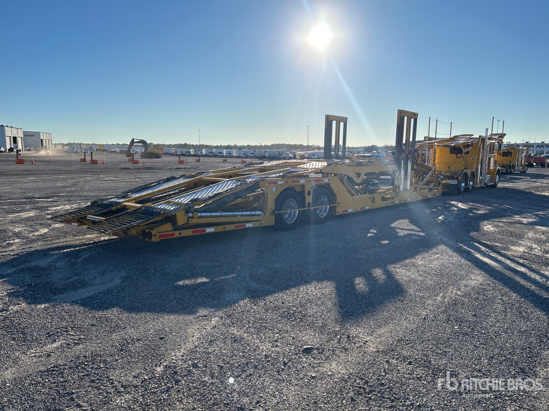 General Appearance with Bild, Ecke hinten rechts