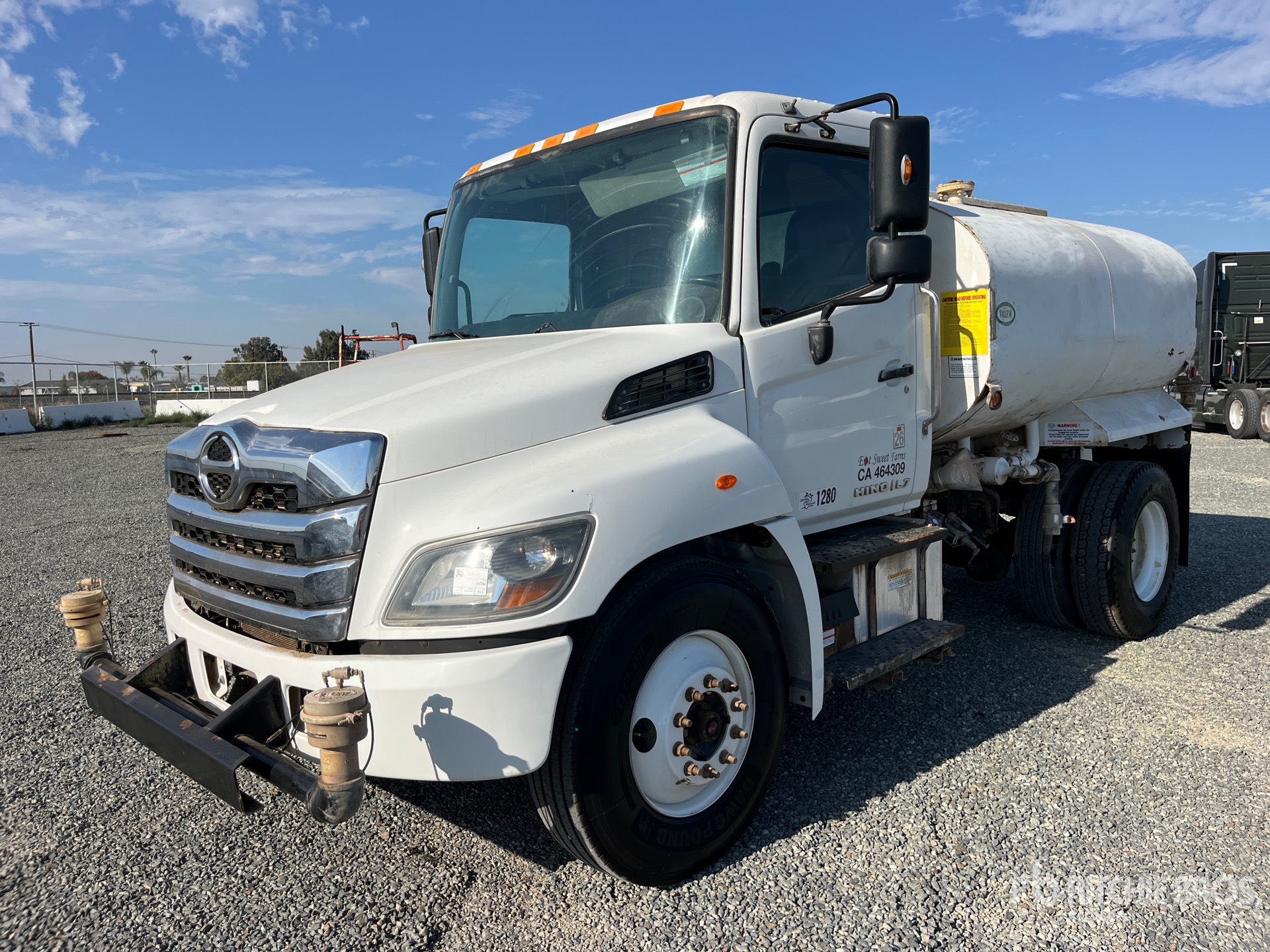 General Appearance with Featured Photo