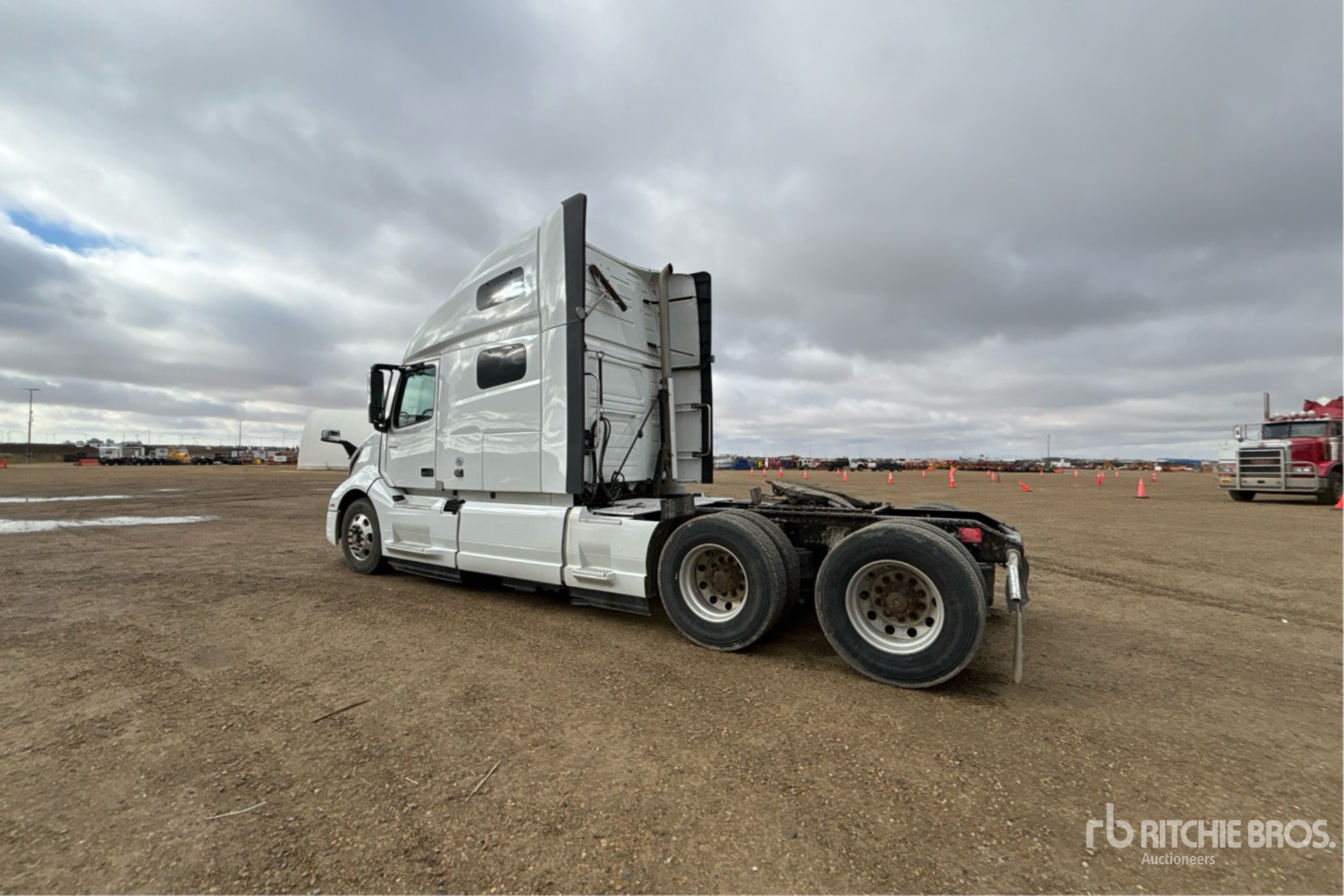 Aspect général with Image, coin arrière gauche