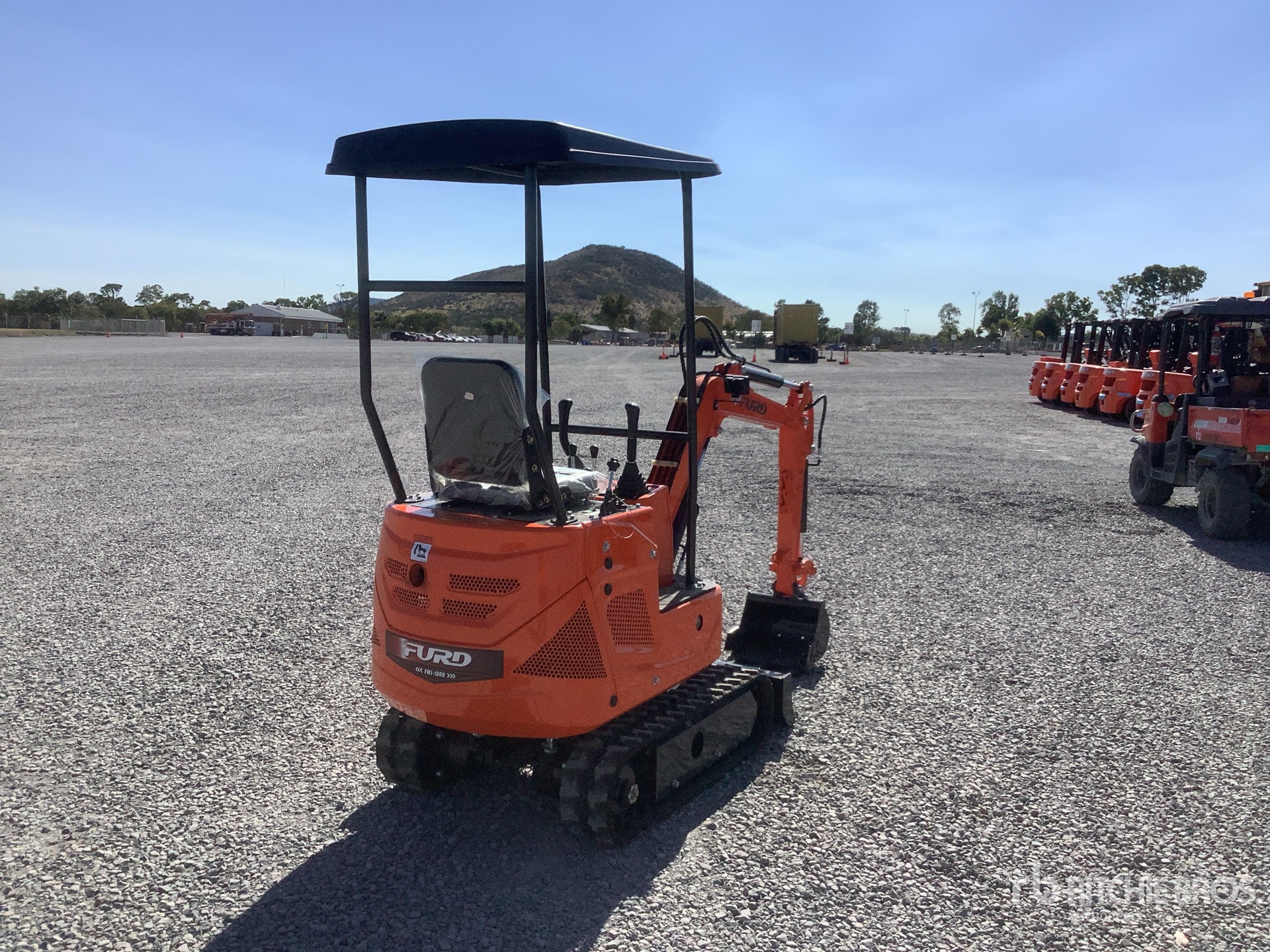 General Appearance with Picture, Right Rear Corner