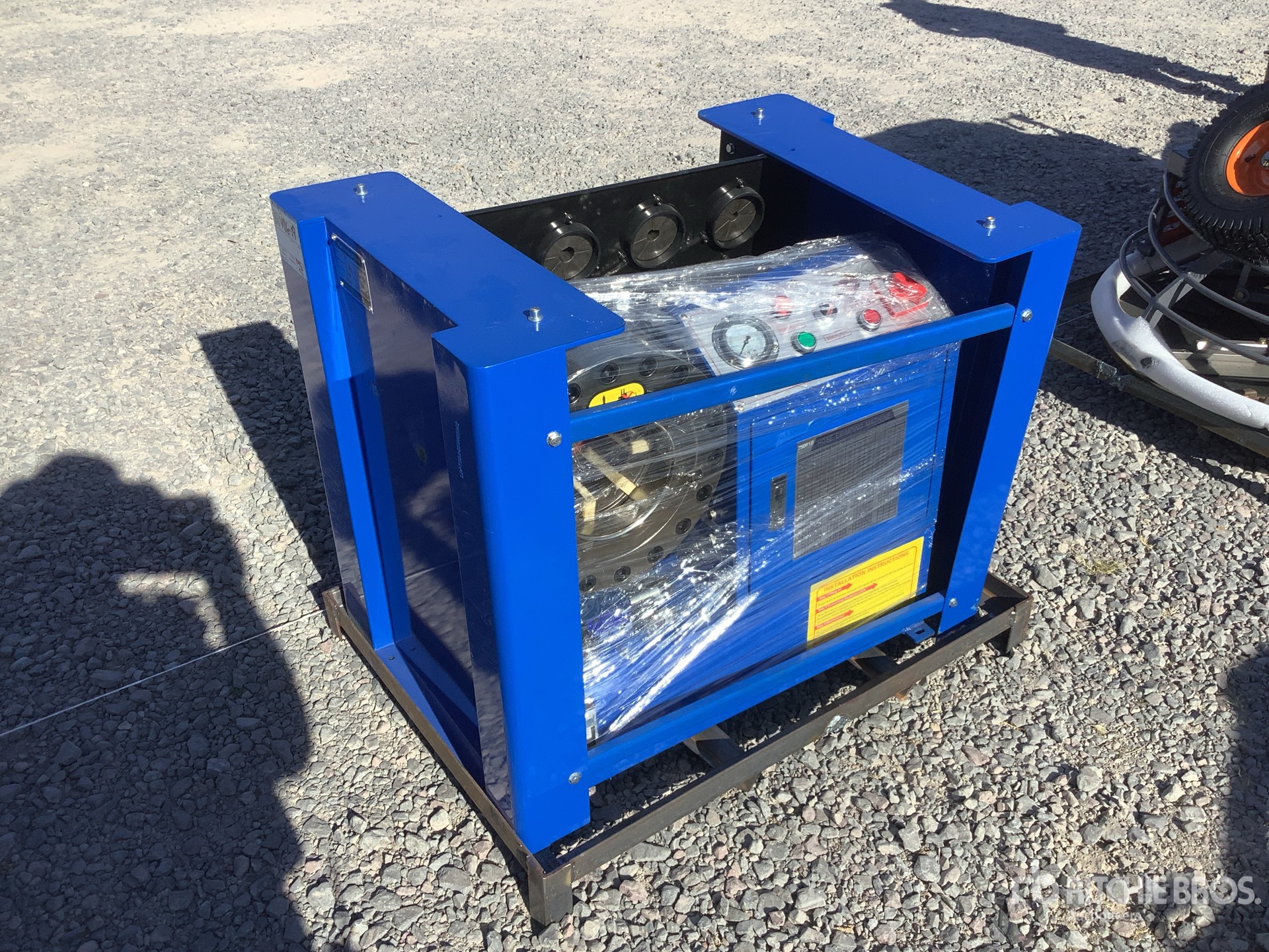 General Appearance with Image, coin avant gauche