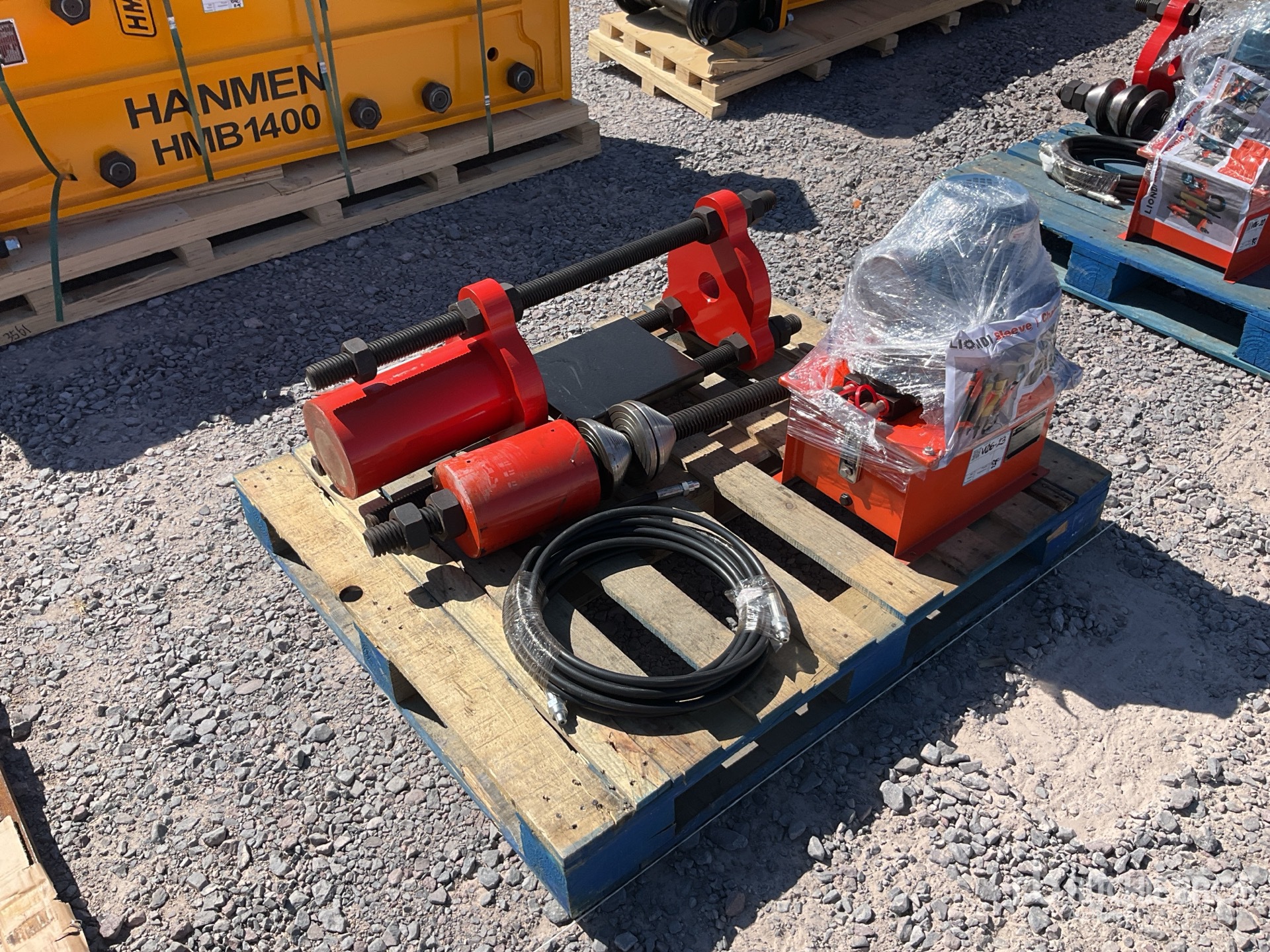 Aspect général with Image, coin arrière droit