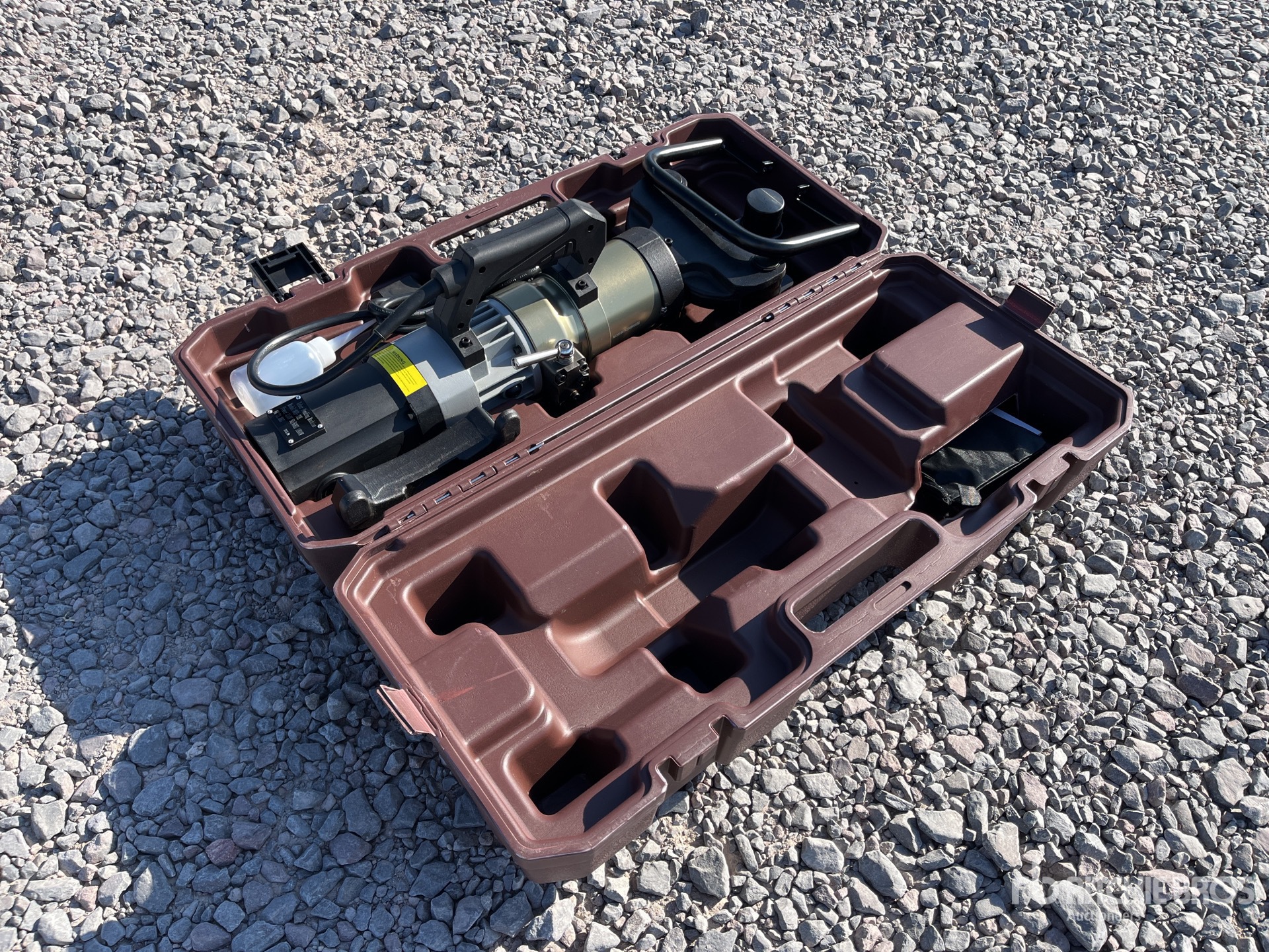 General Appearance with Bild, Ecke hinten rechts