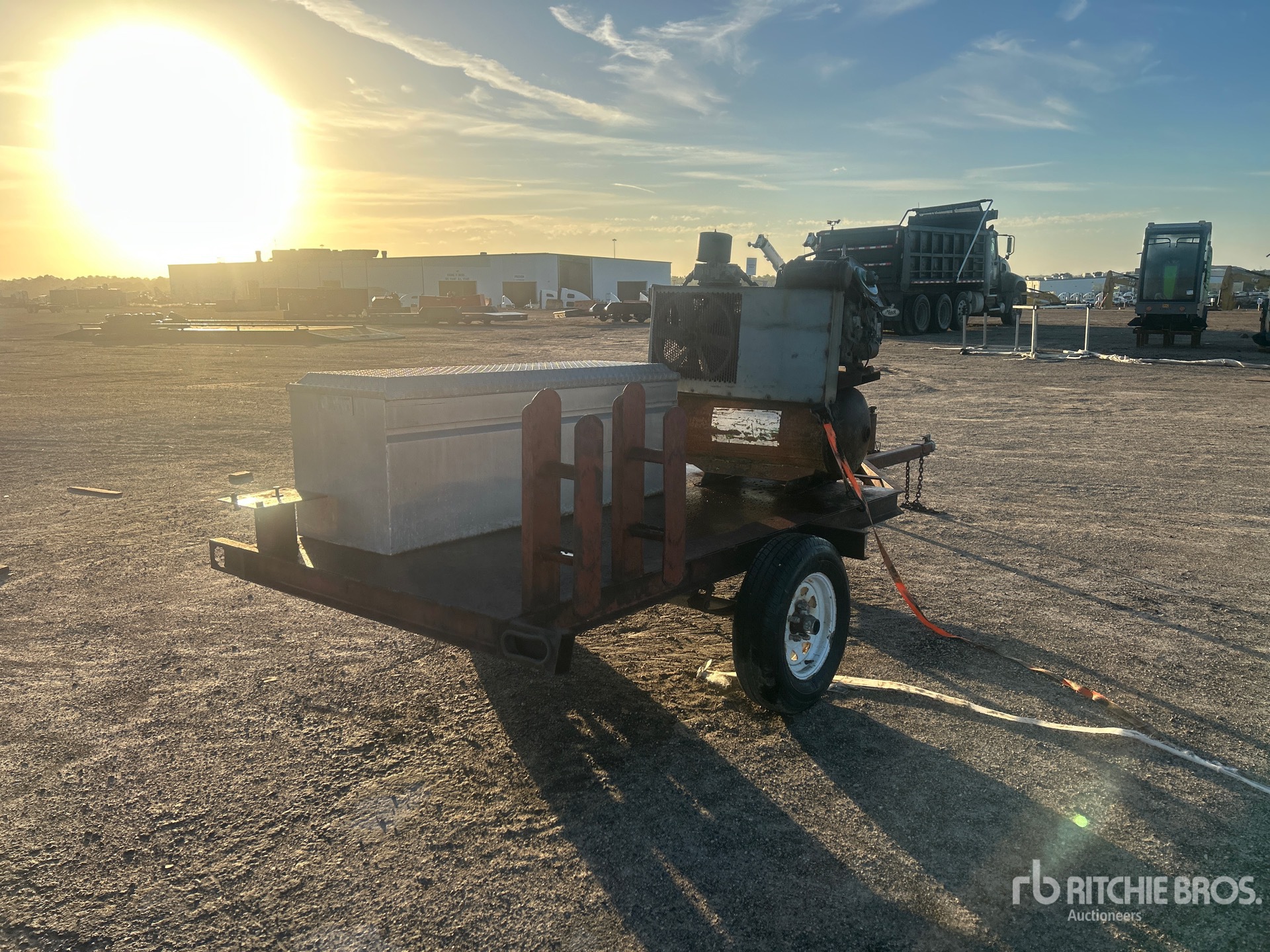 General Appearance with Imagen: esquina trasera derecha